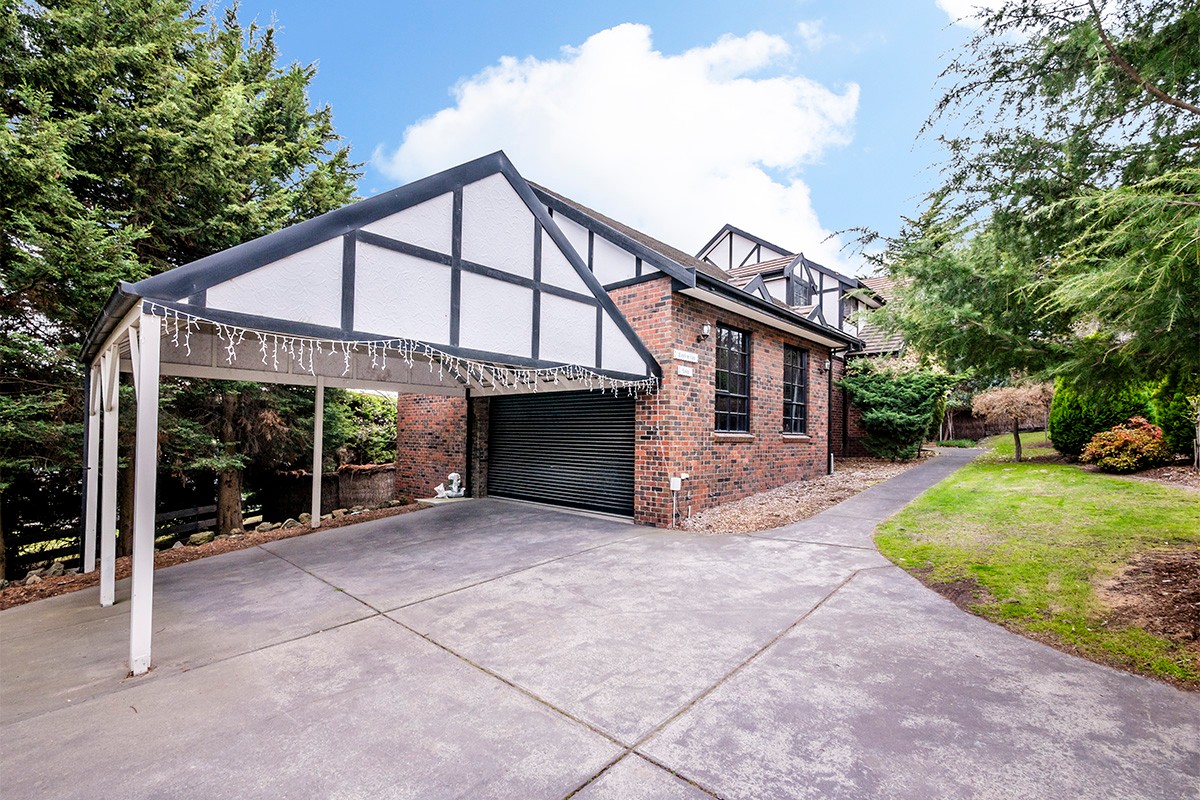 76 Churchill Park Drive, Lysterfield South, VIC 3156