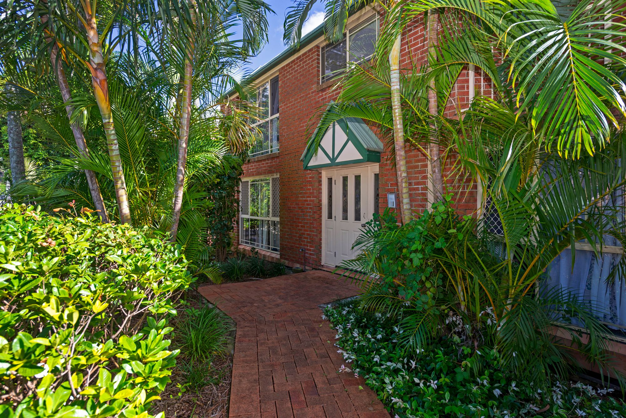 47-51 Pohlman Street, Southport QLD 4215