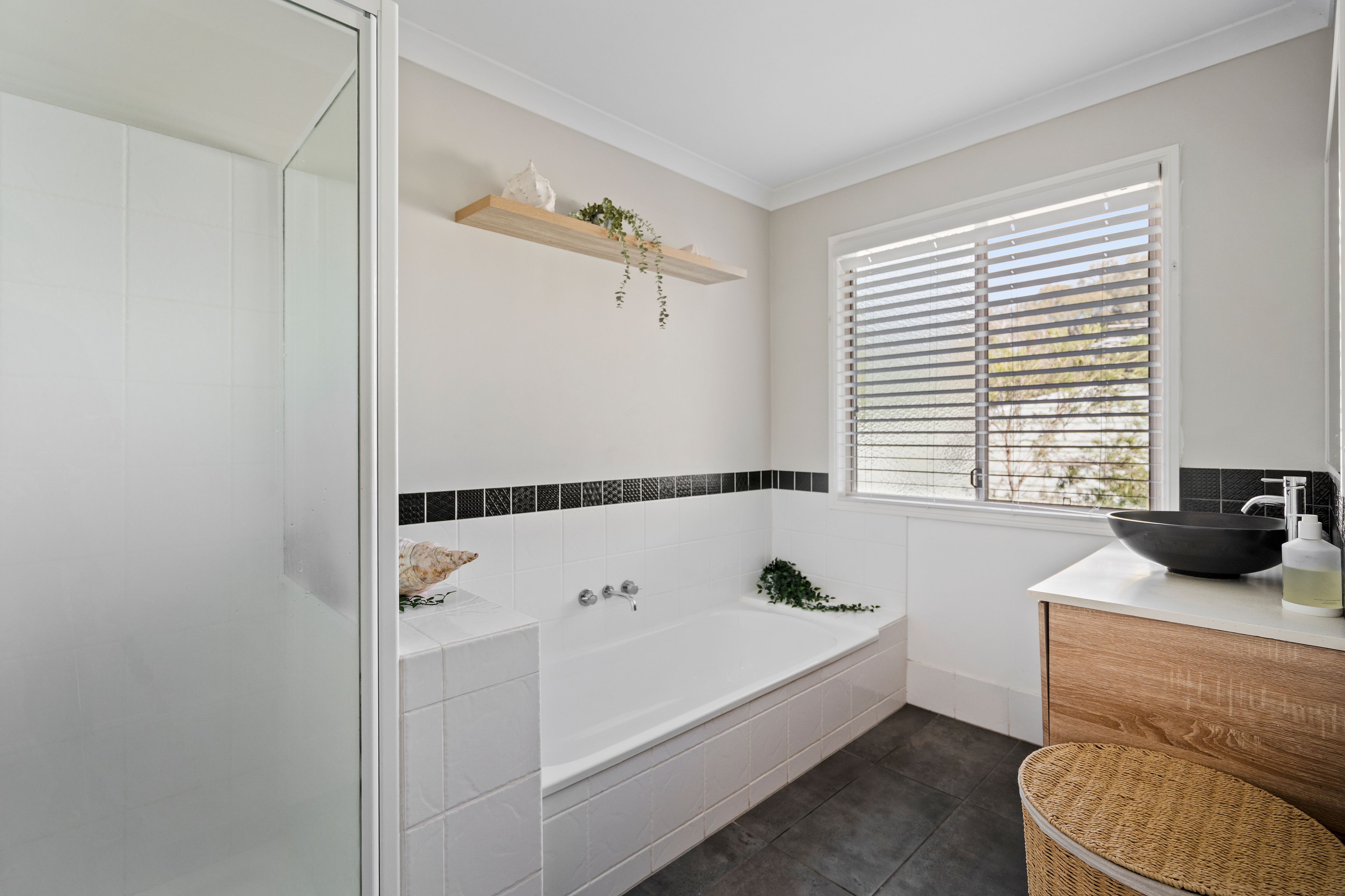 28 Kindara Street — photo 13 of 30