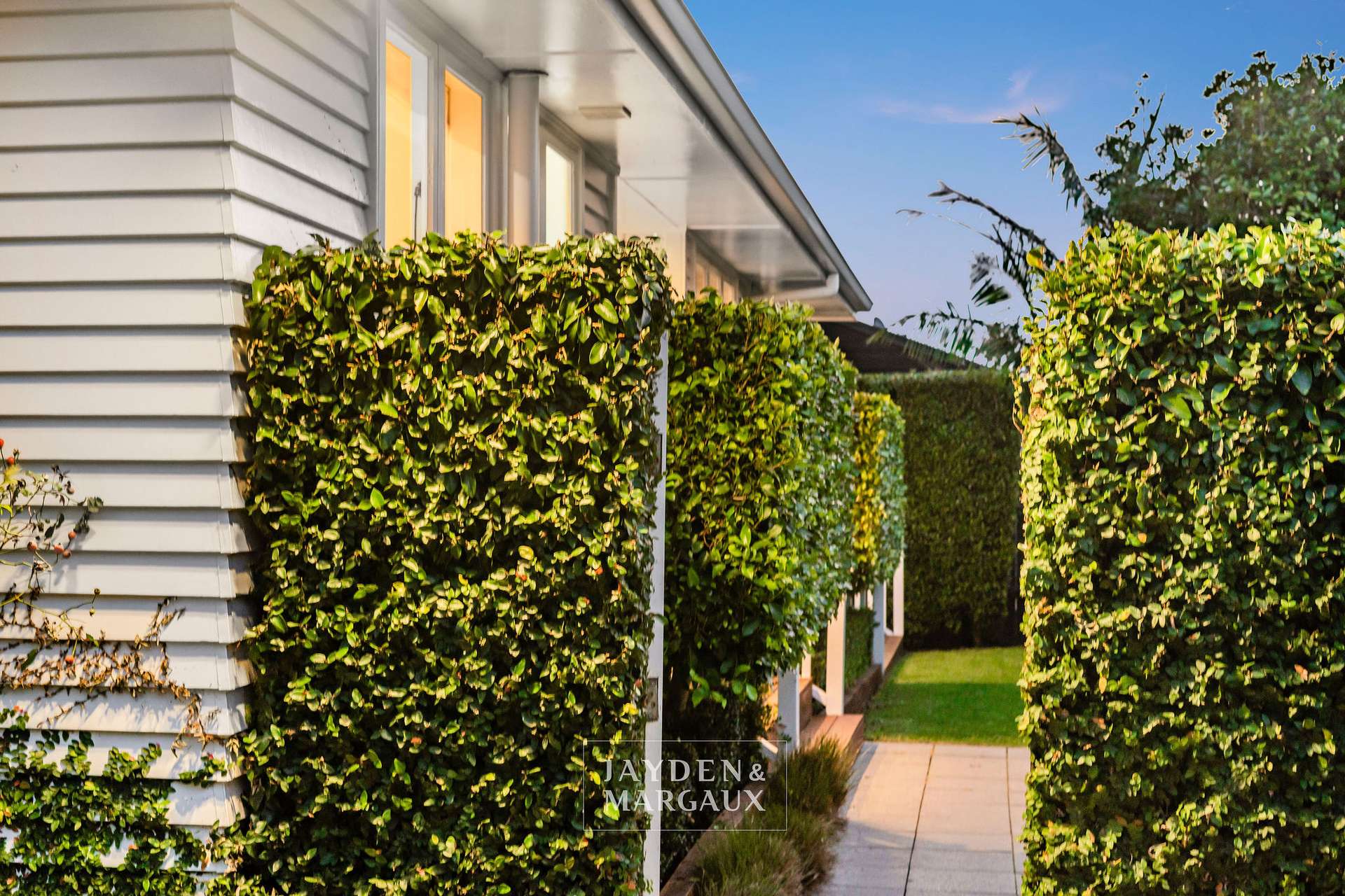 8 Peek Street photo 10