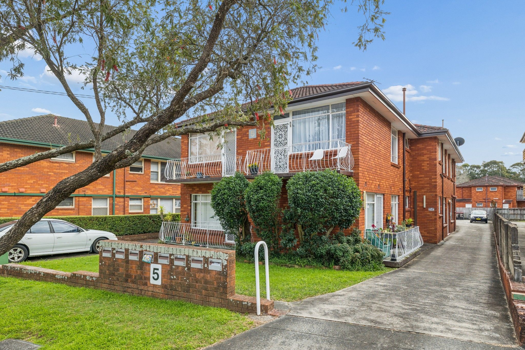 5/5 Parry Avenue — photo 10 of 10