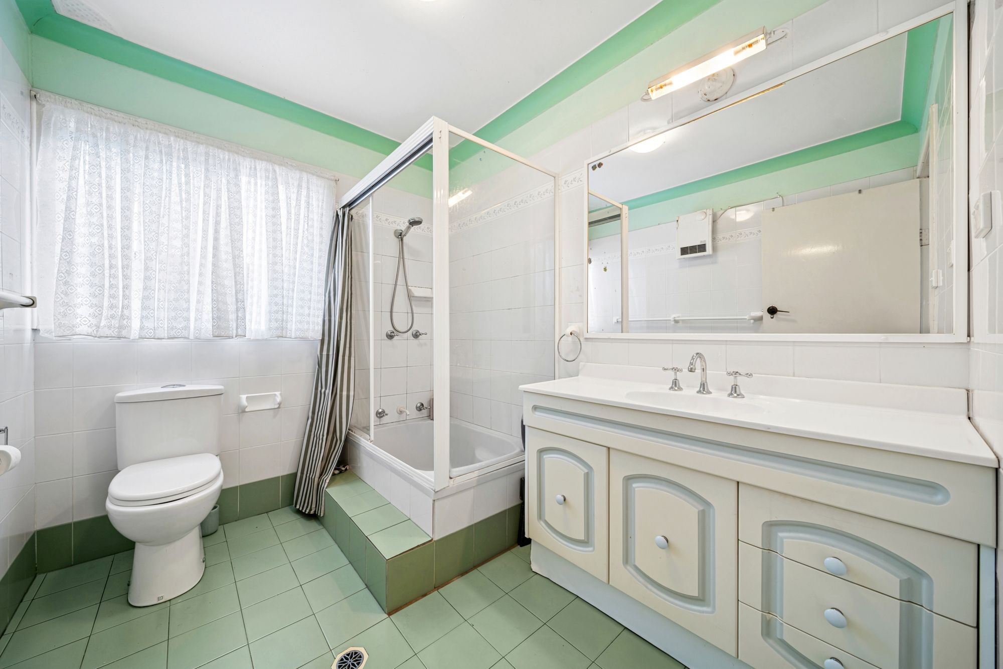 35 Watkin Avenue — photo 7 of 25