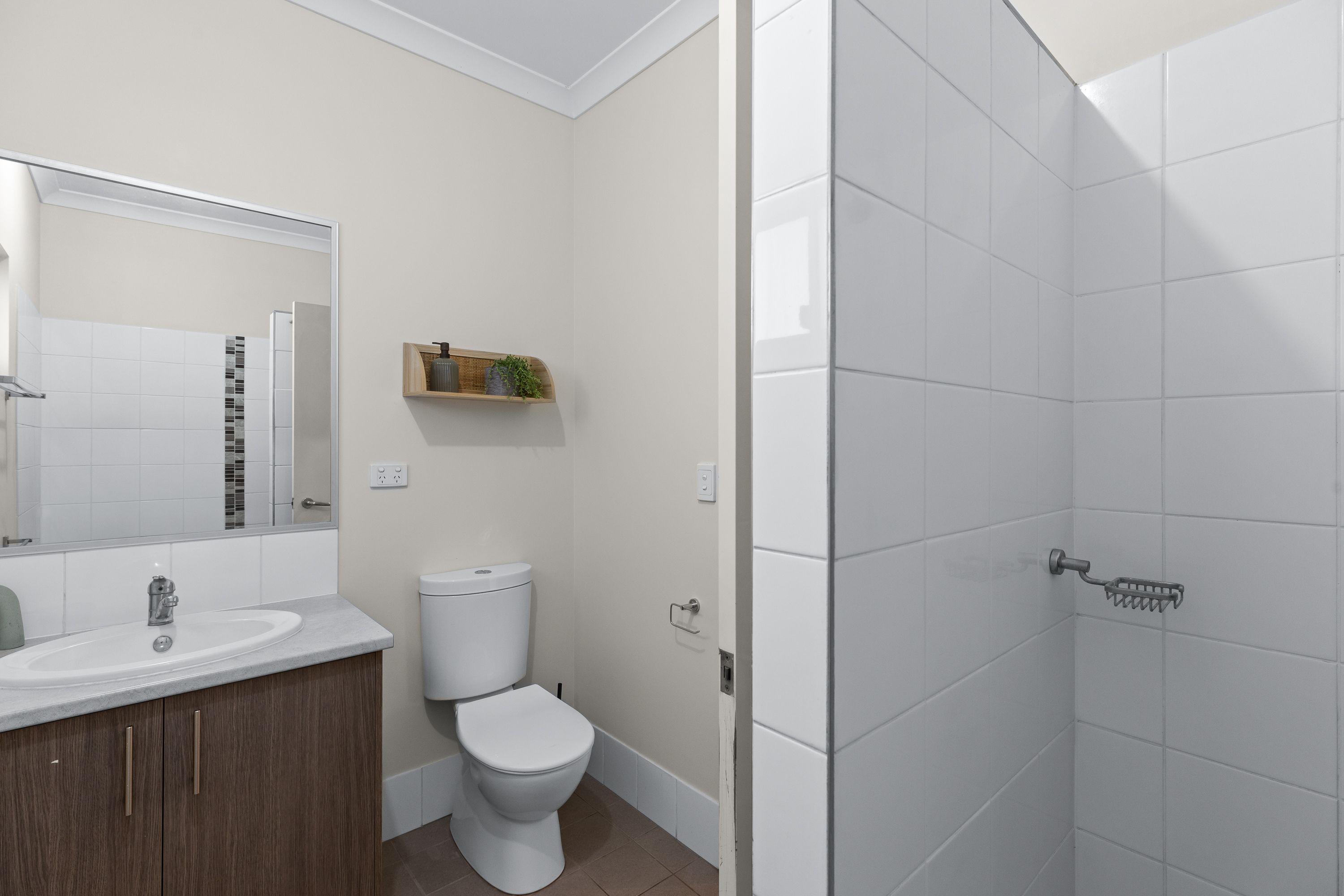 23B Nakamura Avenue — photo 8 of 28
