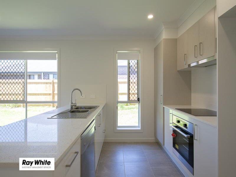 36 Cummings Circuit, Willow Vale, QLD 4209