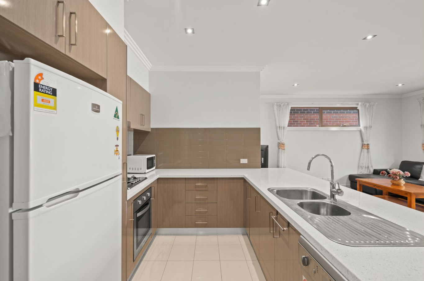 2/1 Royton Street, Burwood East, VIC 3151
