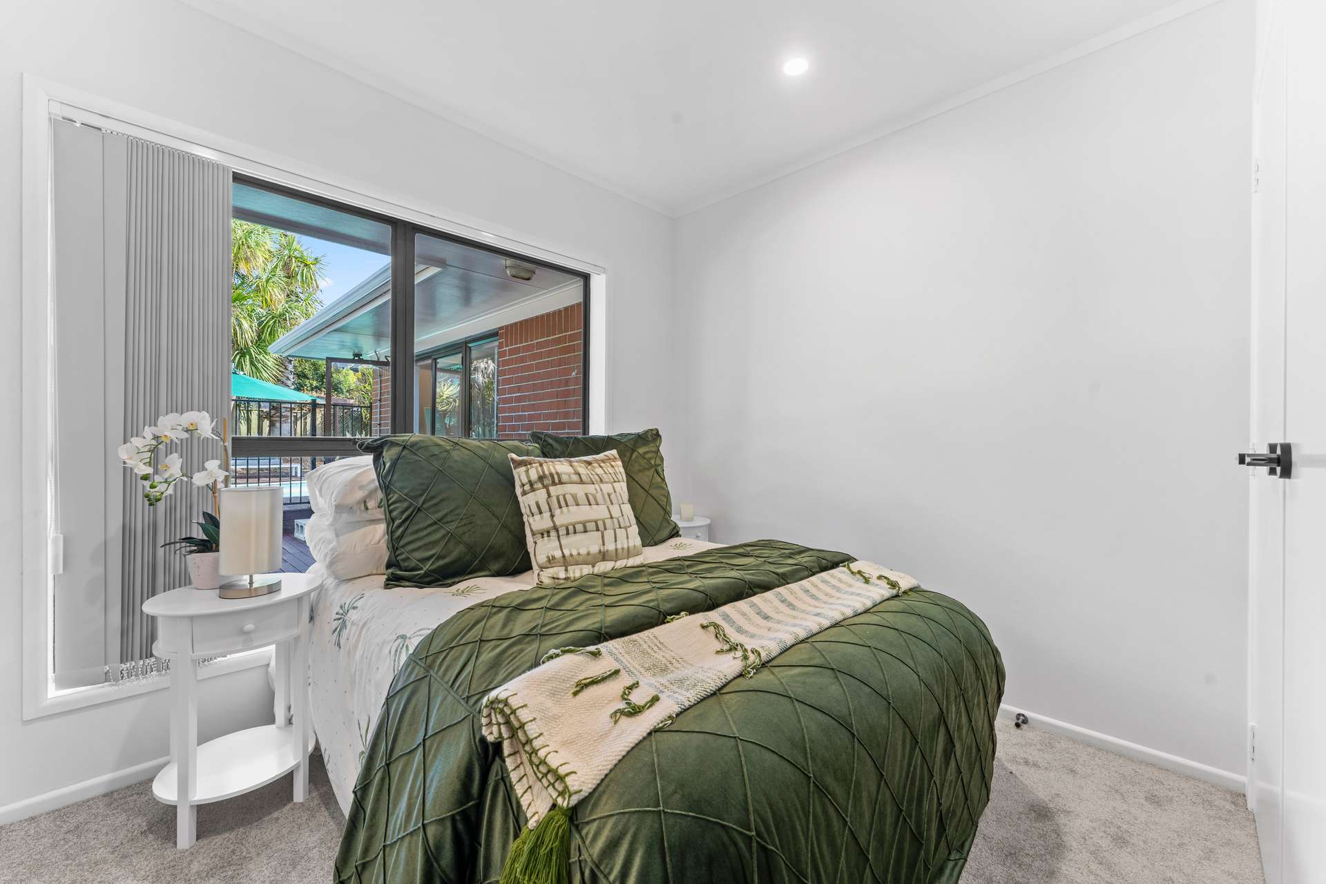 23 Lawrence Crescent photo 12