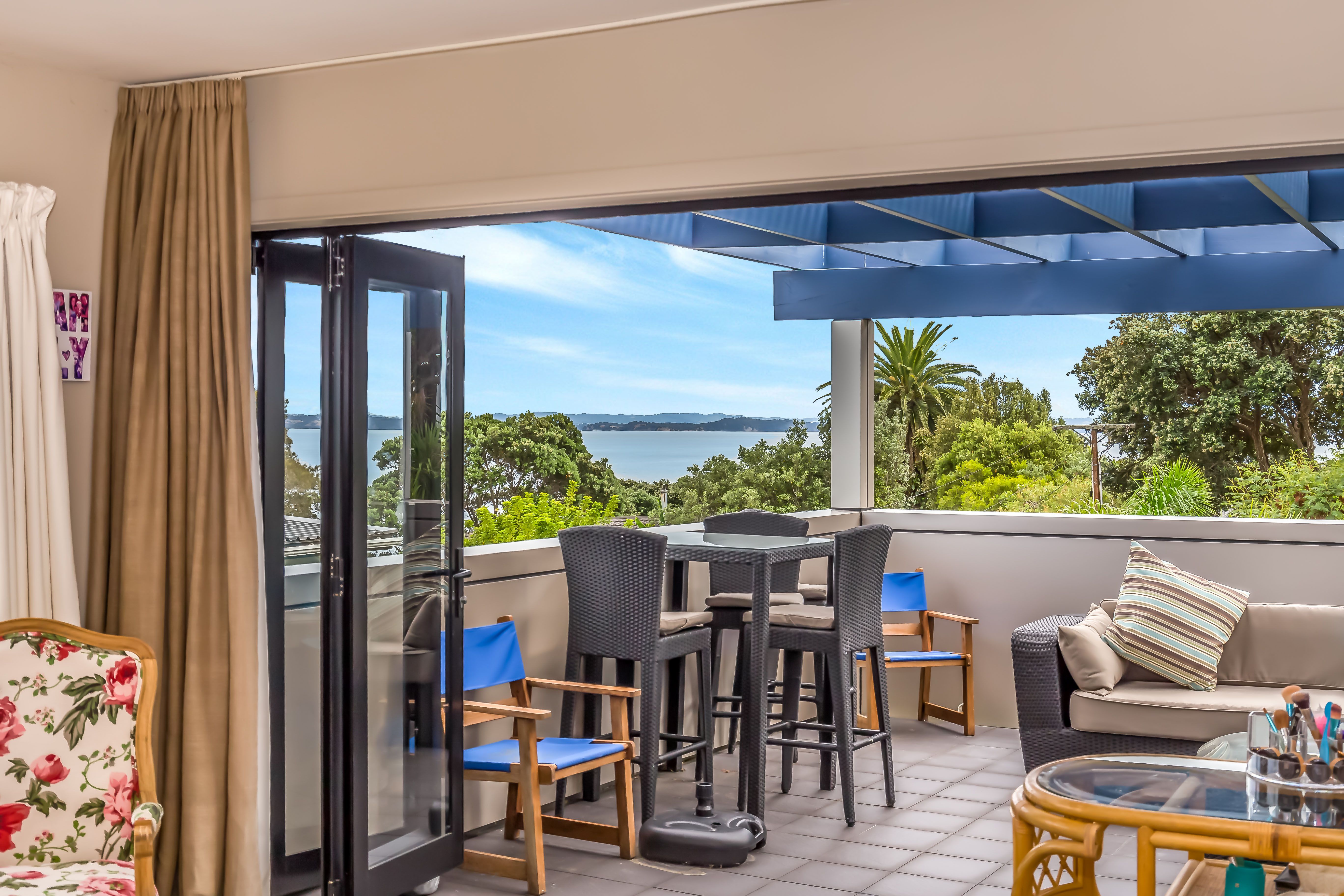1280 Whangaparaoa Road, Army Bay, Rodney