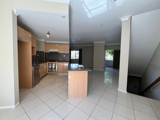 5/2-6 Anglo Square, Carlton, NSW 2218