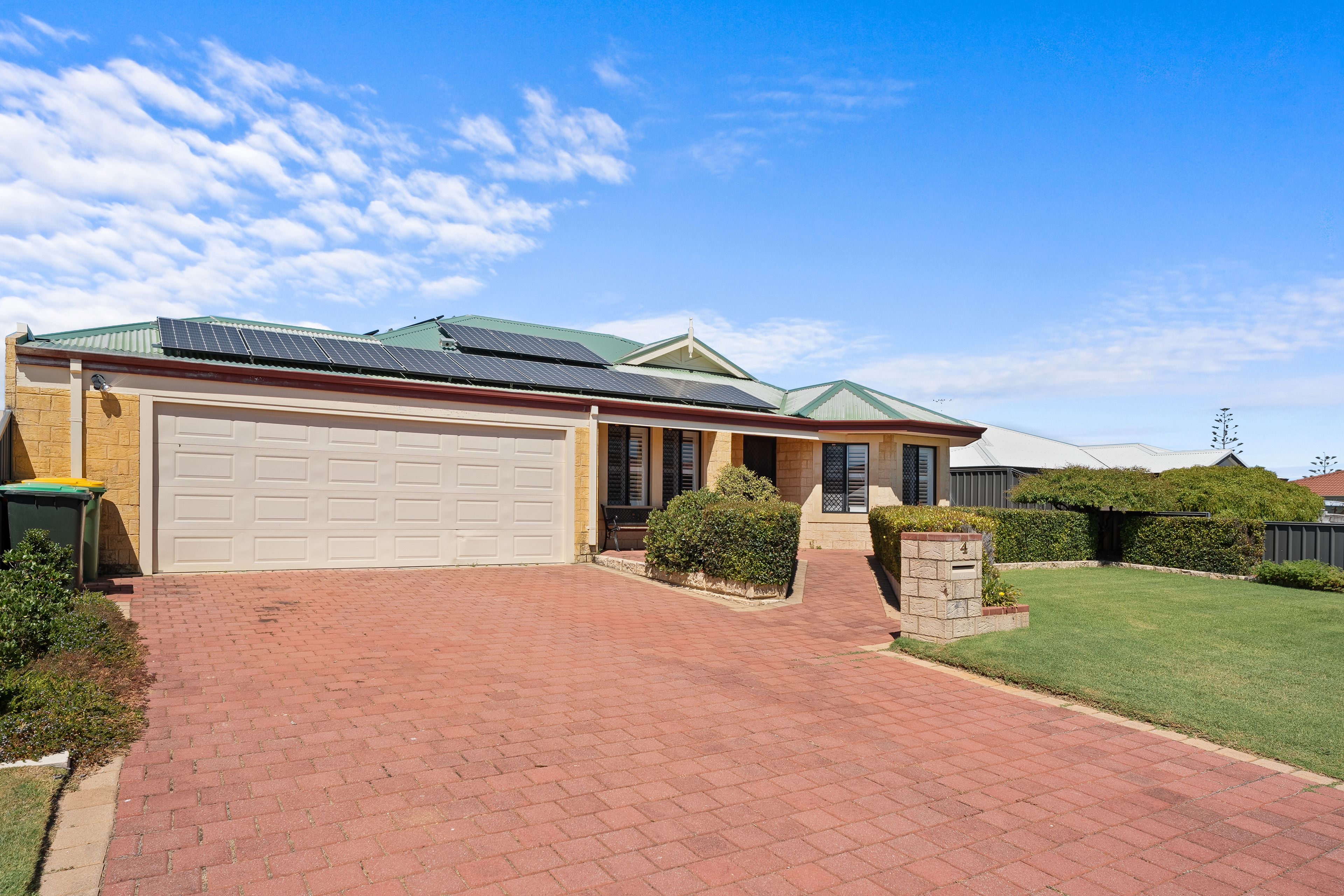 4 Skipjack Way, Warnbro, WA 6169