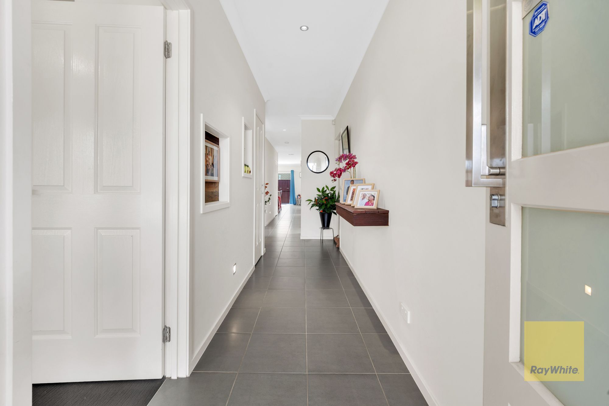 37 Bolivar Esplanade, Truganina, VIC 3029