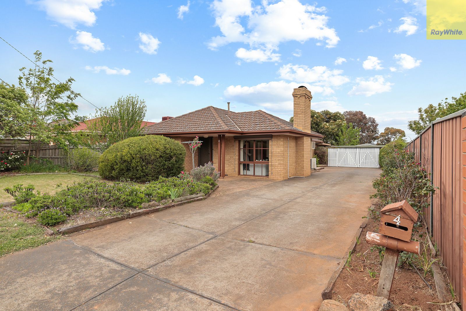 4 Fitzroy Street, Darley, VIC 3340