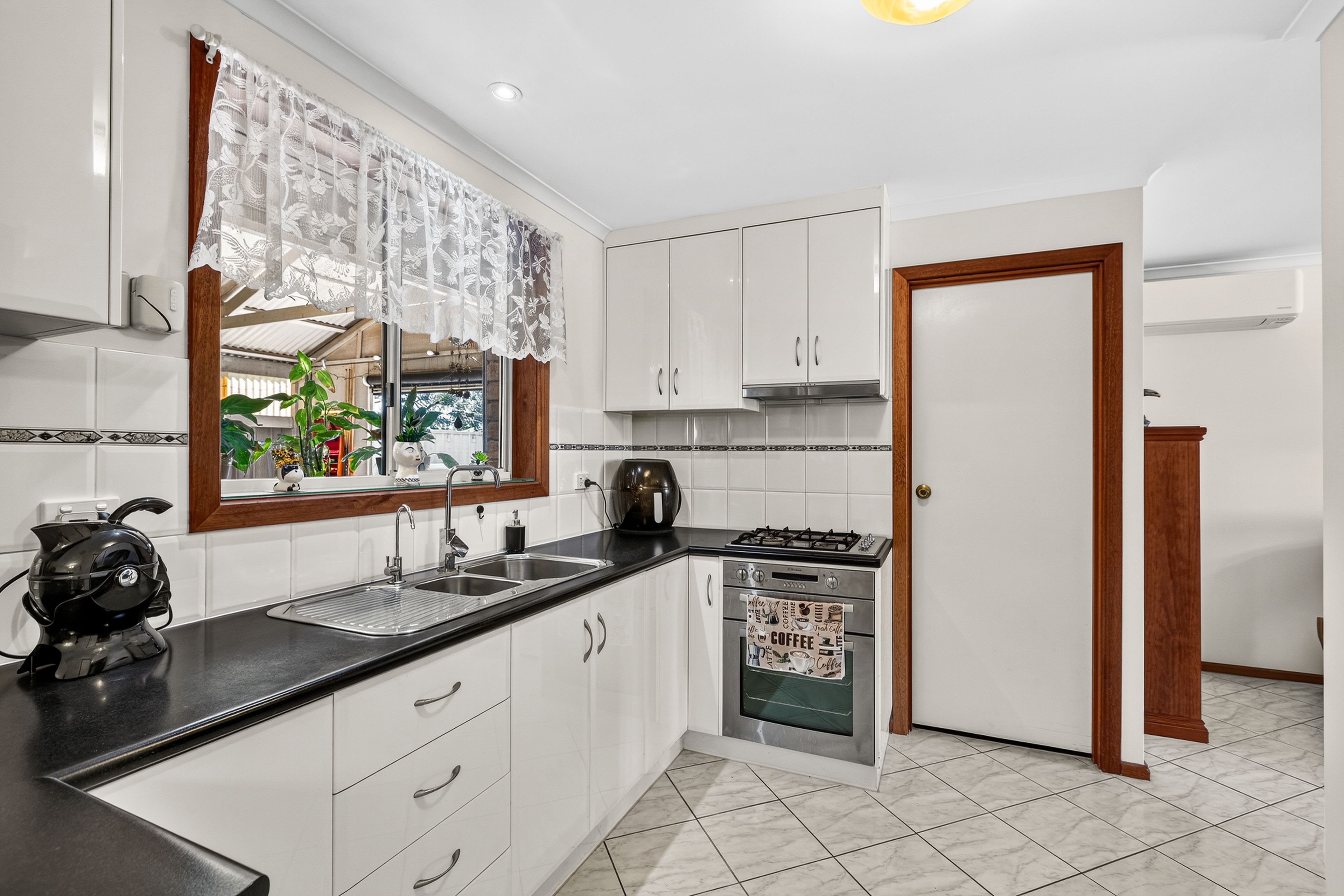 1 Melanie Court — photo 6 of 25