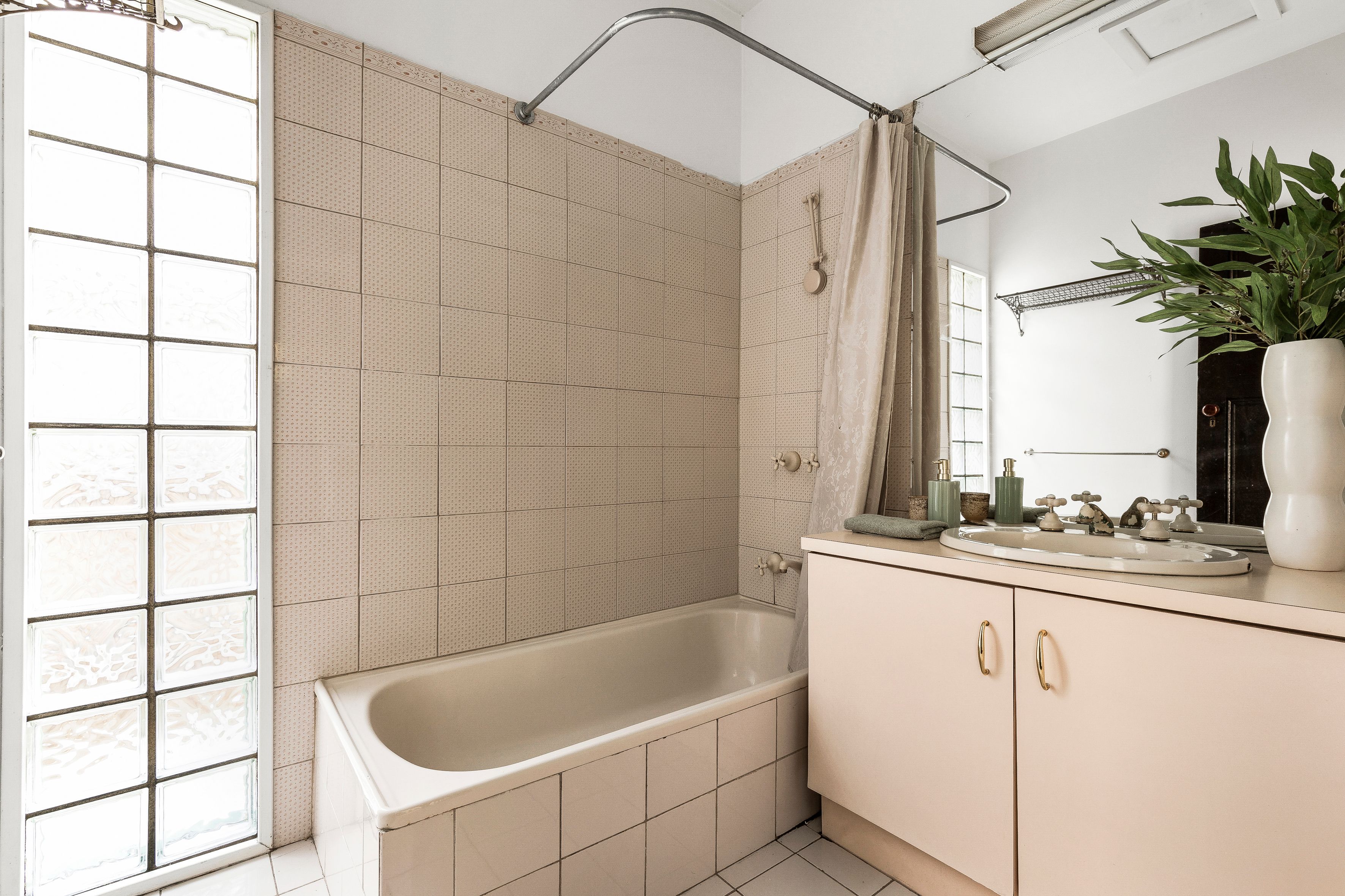 29 Fischer Street — photo 8 of 19