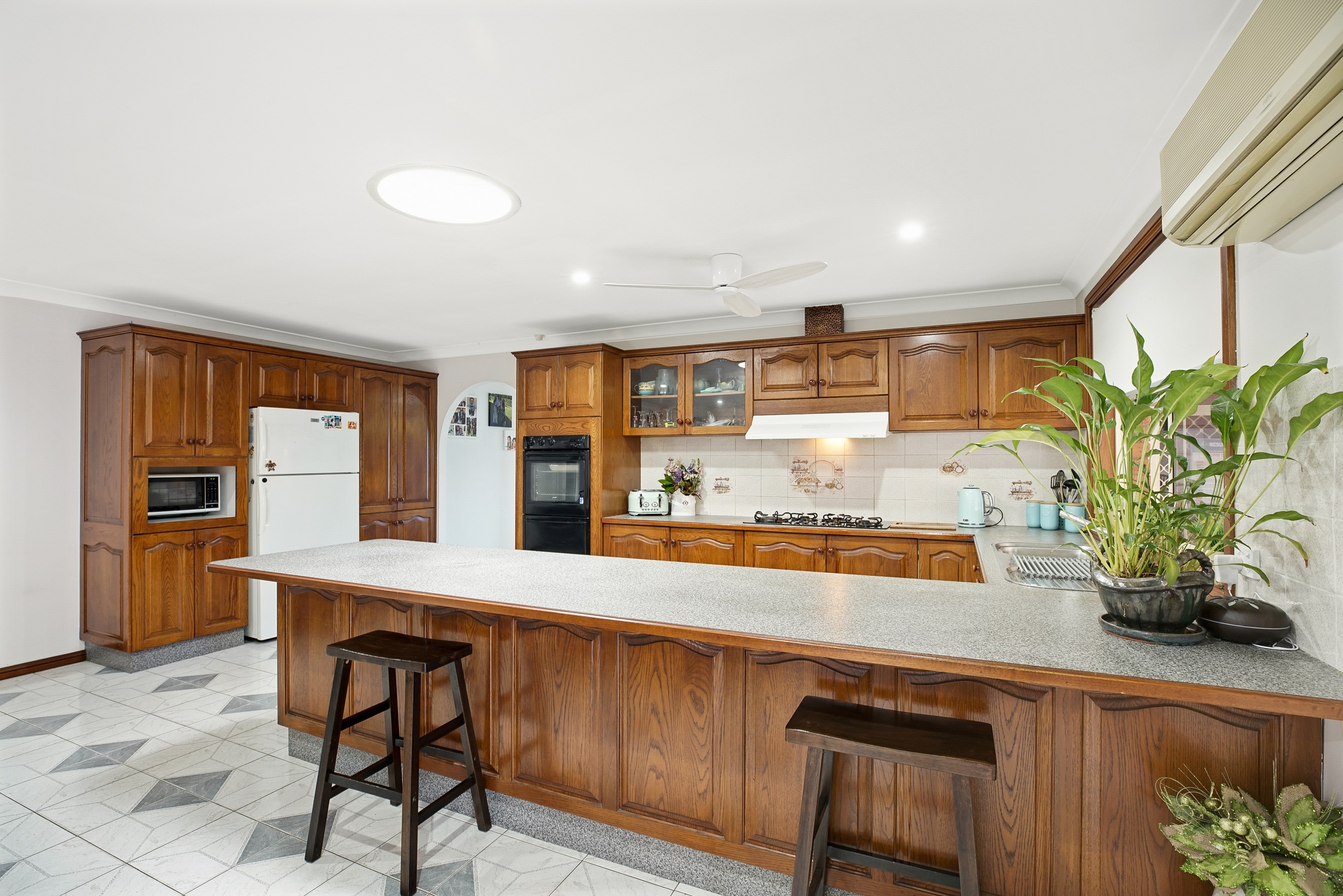 17 Hatchinson Crescent, Jamisontown, NSW 2750
