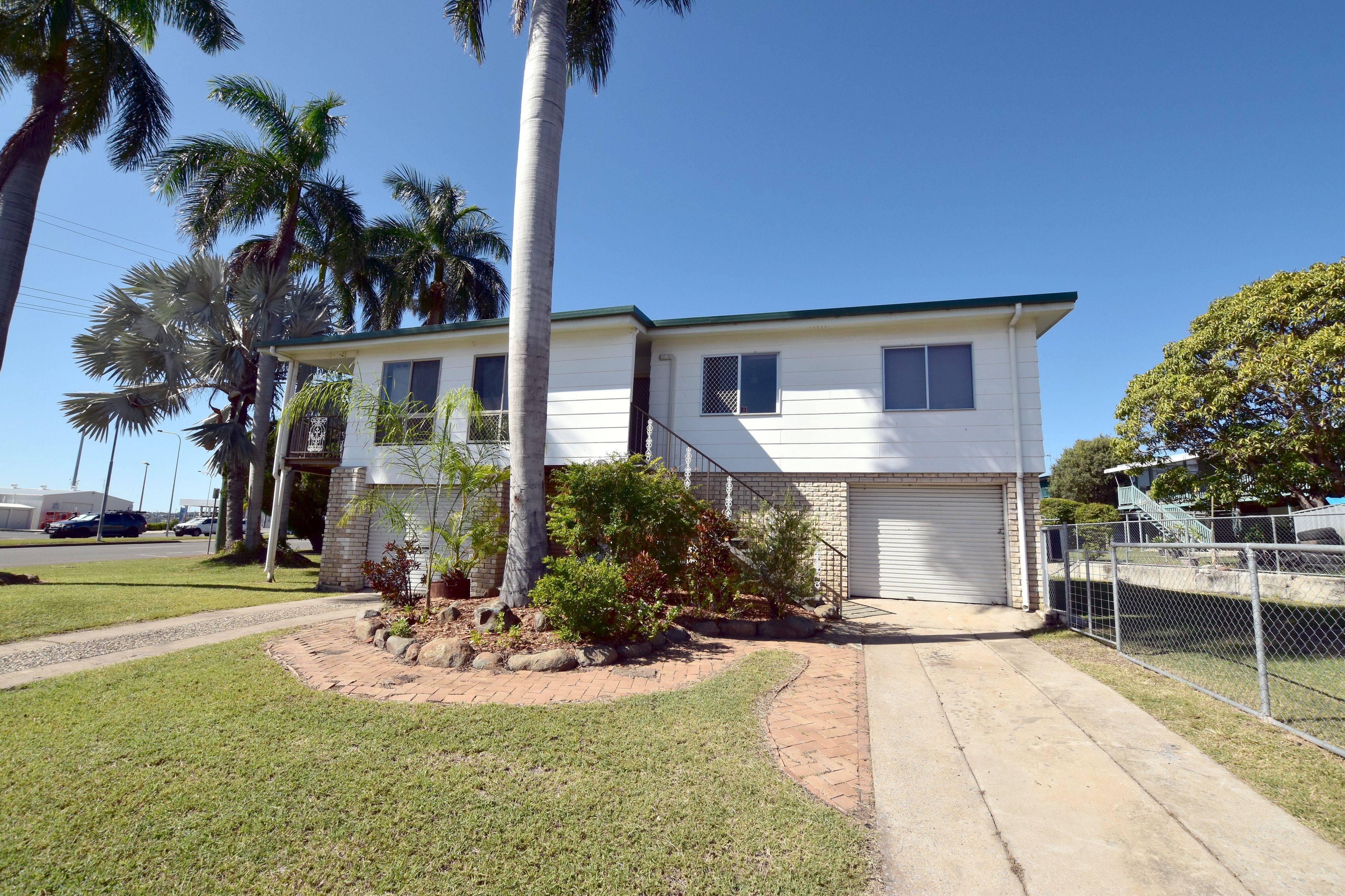 36 Aerodrome Road, Clinton, QLD 4680