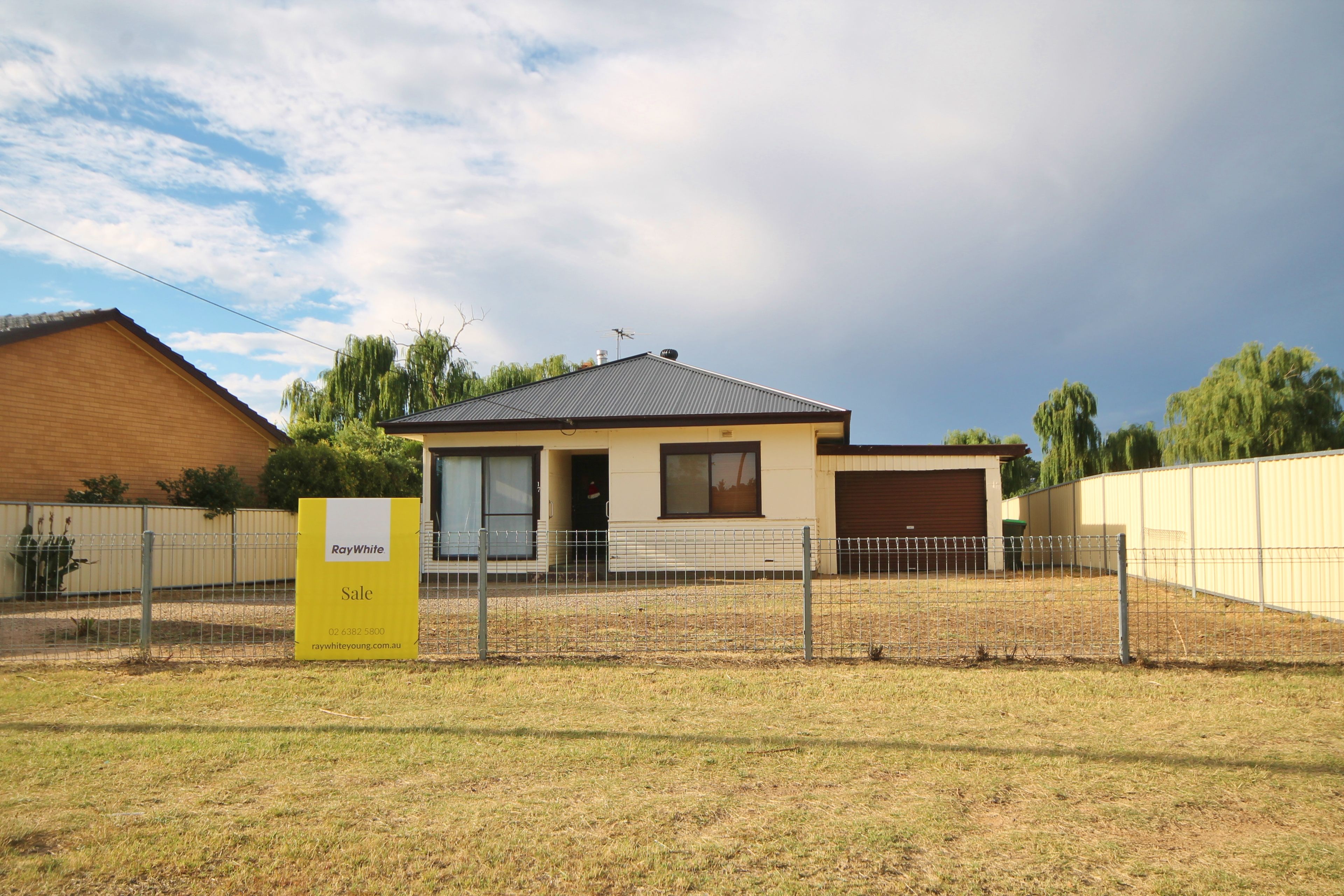 17 Trafalgar Street, Young, NSW 2594