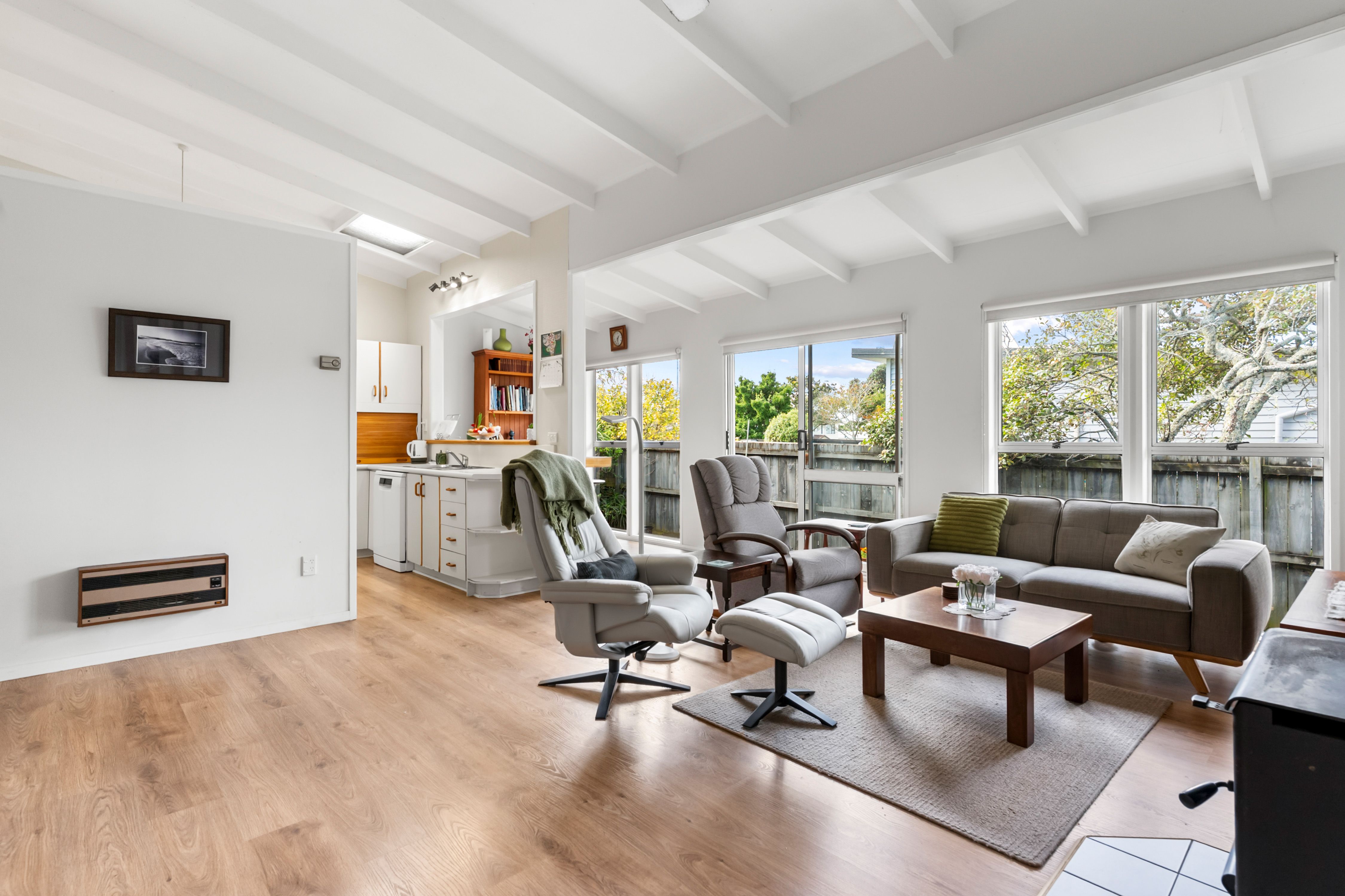 7 First View Avenue, Beachlands, Manukau City