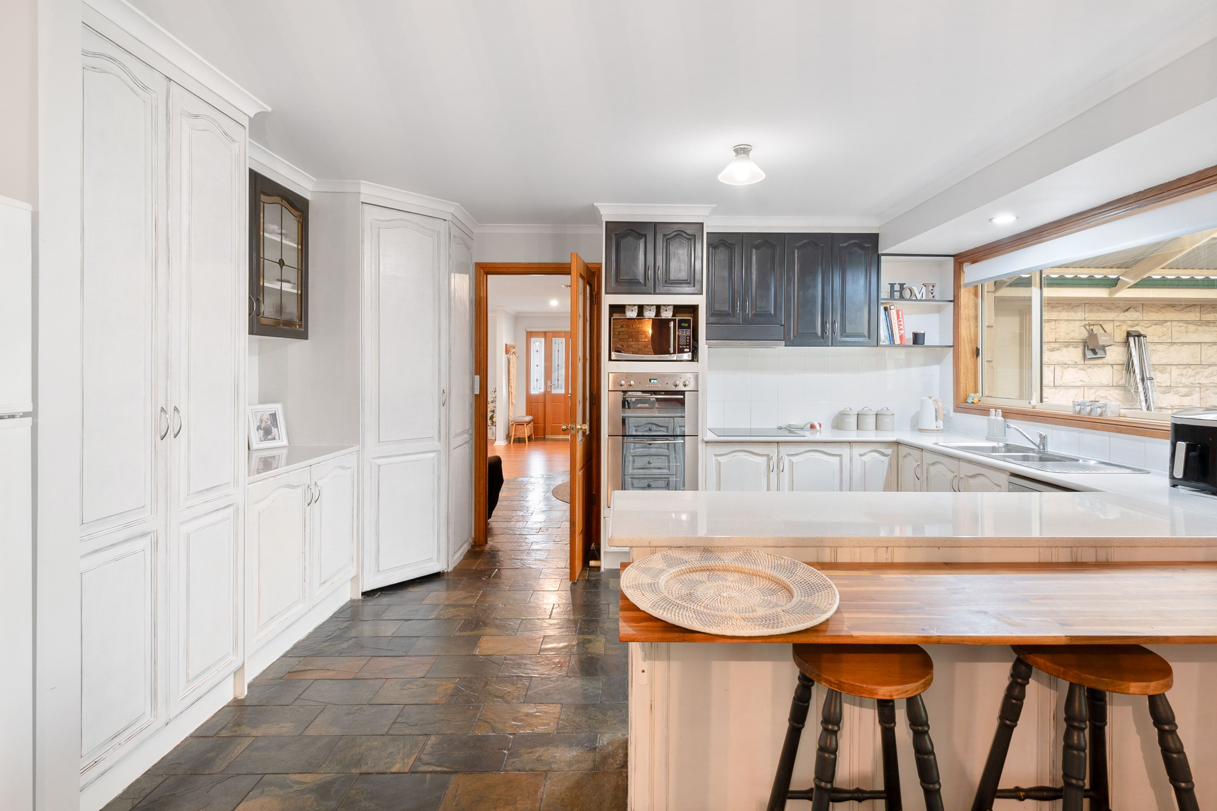 23 Westlands Court — photo 4 of 19