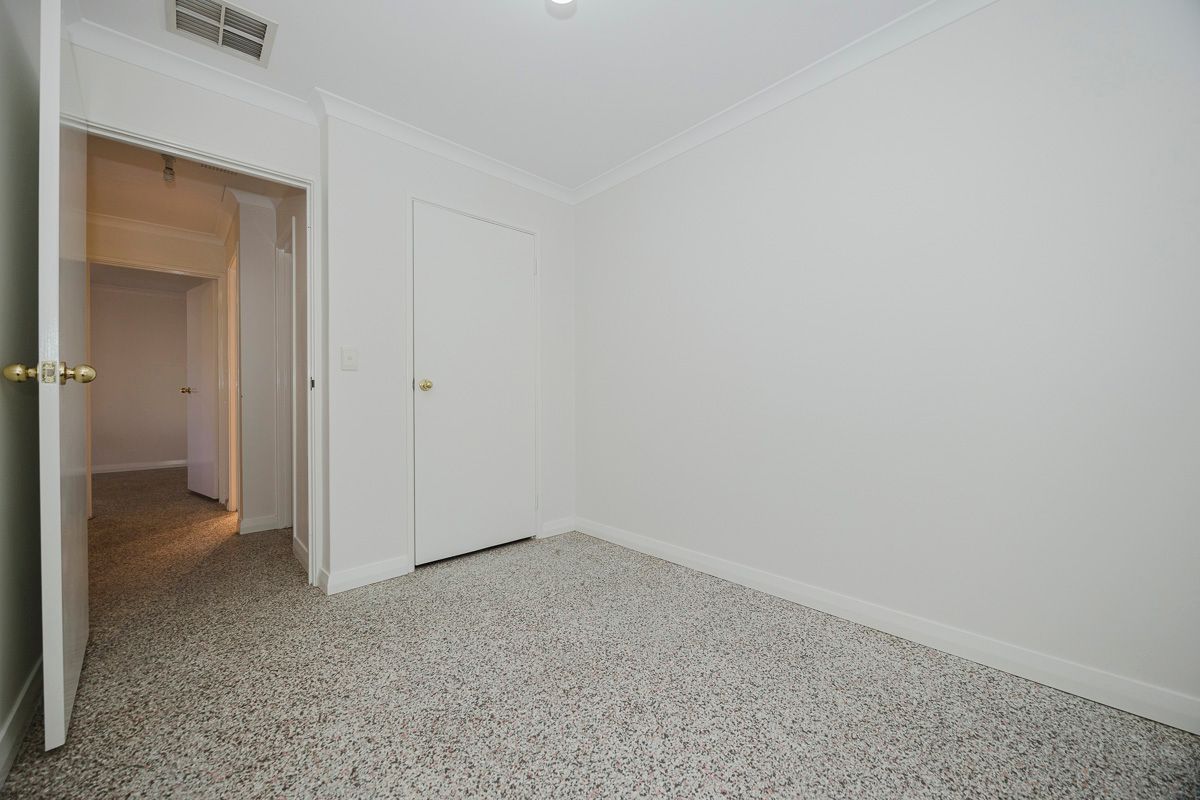 5/15 Brooks Drive — photo 4 of 27