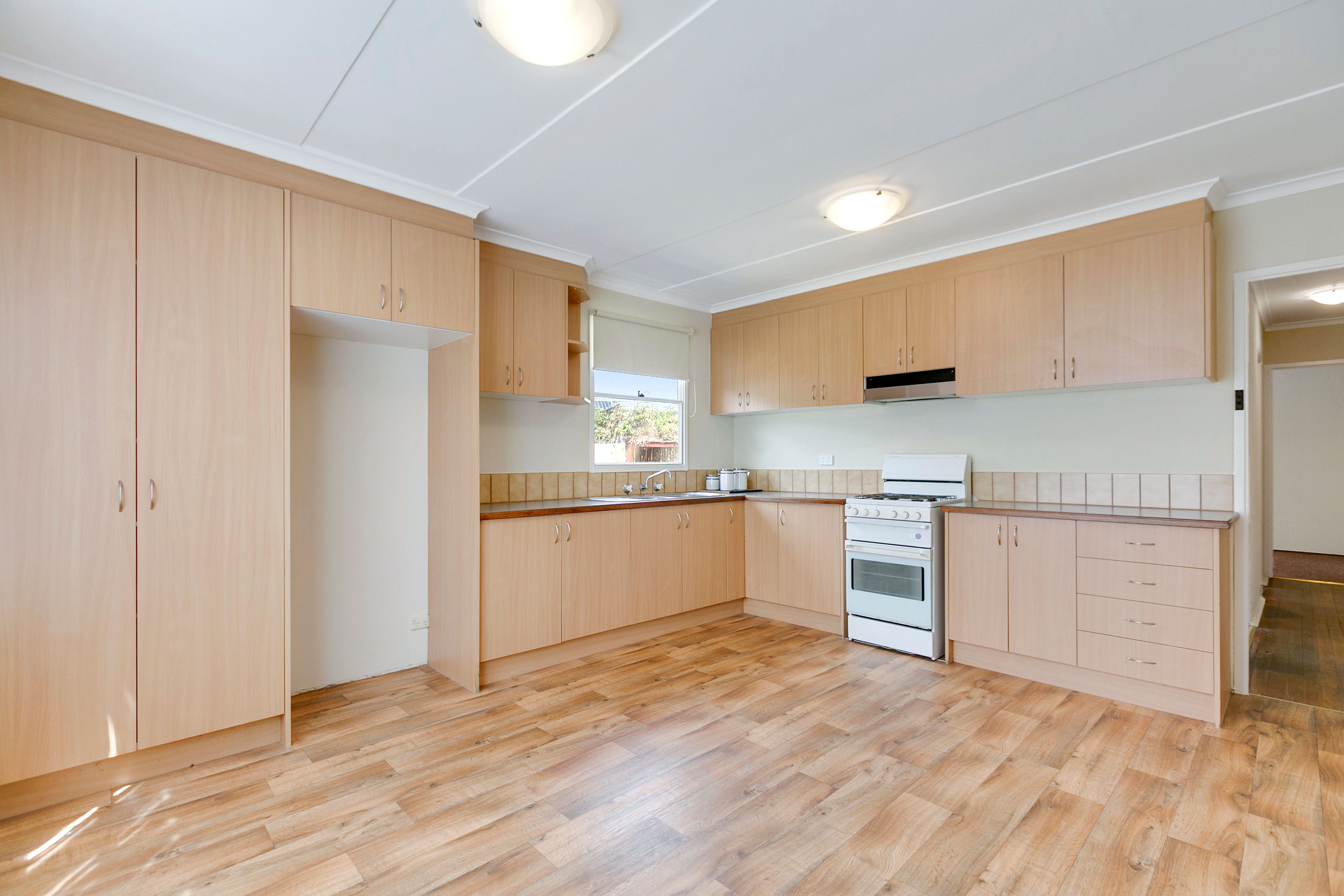 84 Forest Drive, Frankston North, VIC 3200