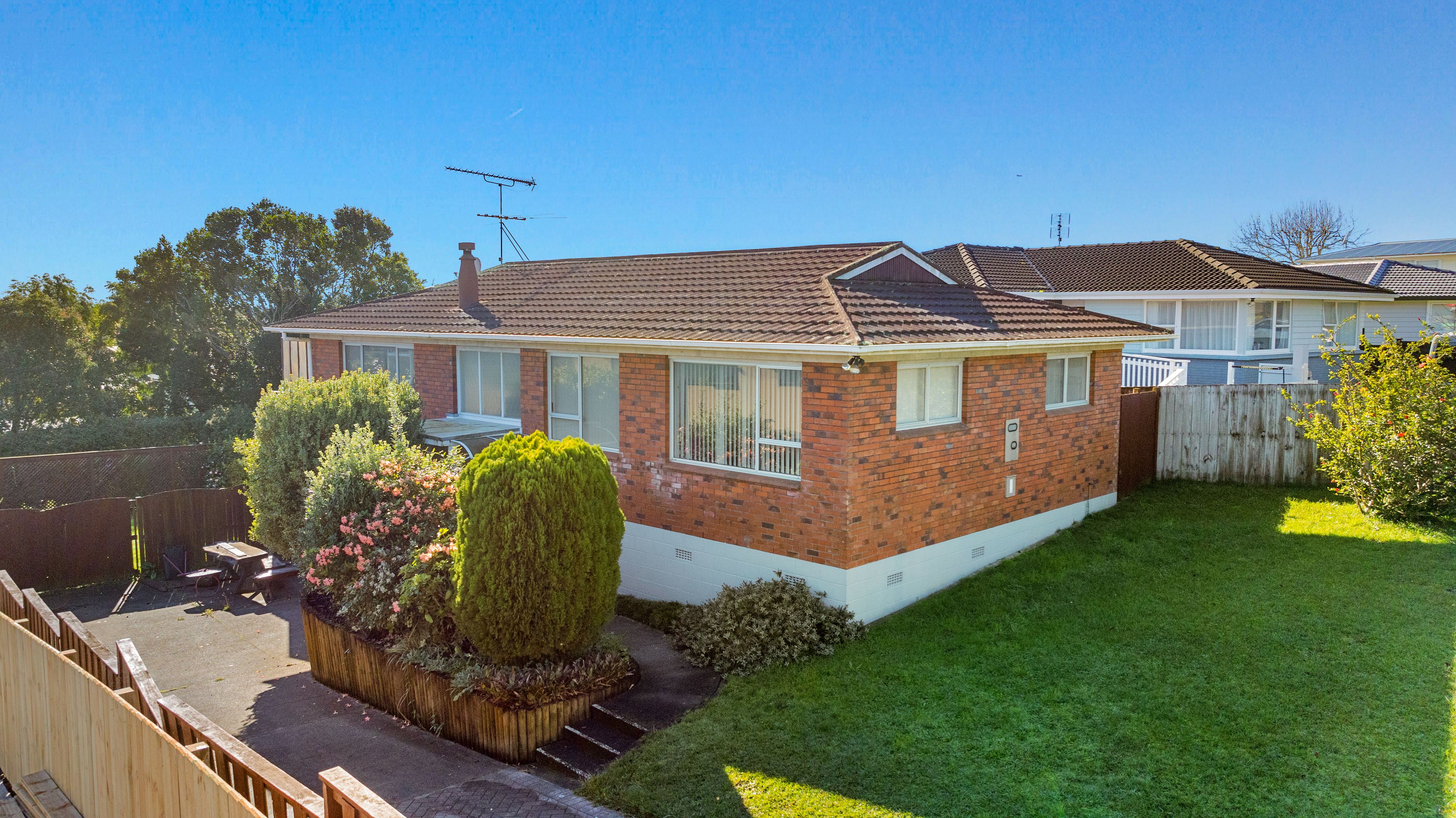 18 Jade Avenue, Pakuranga Heights, Manukau City