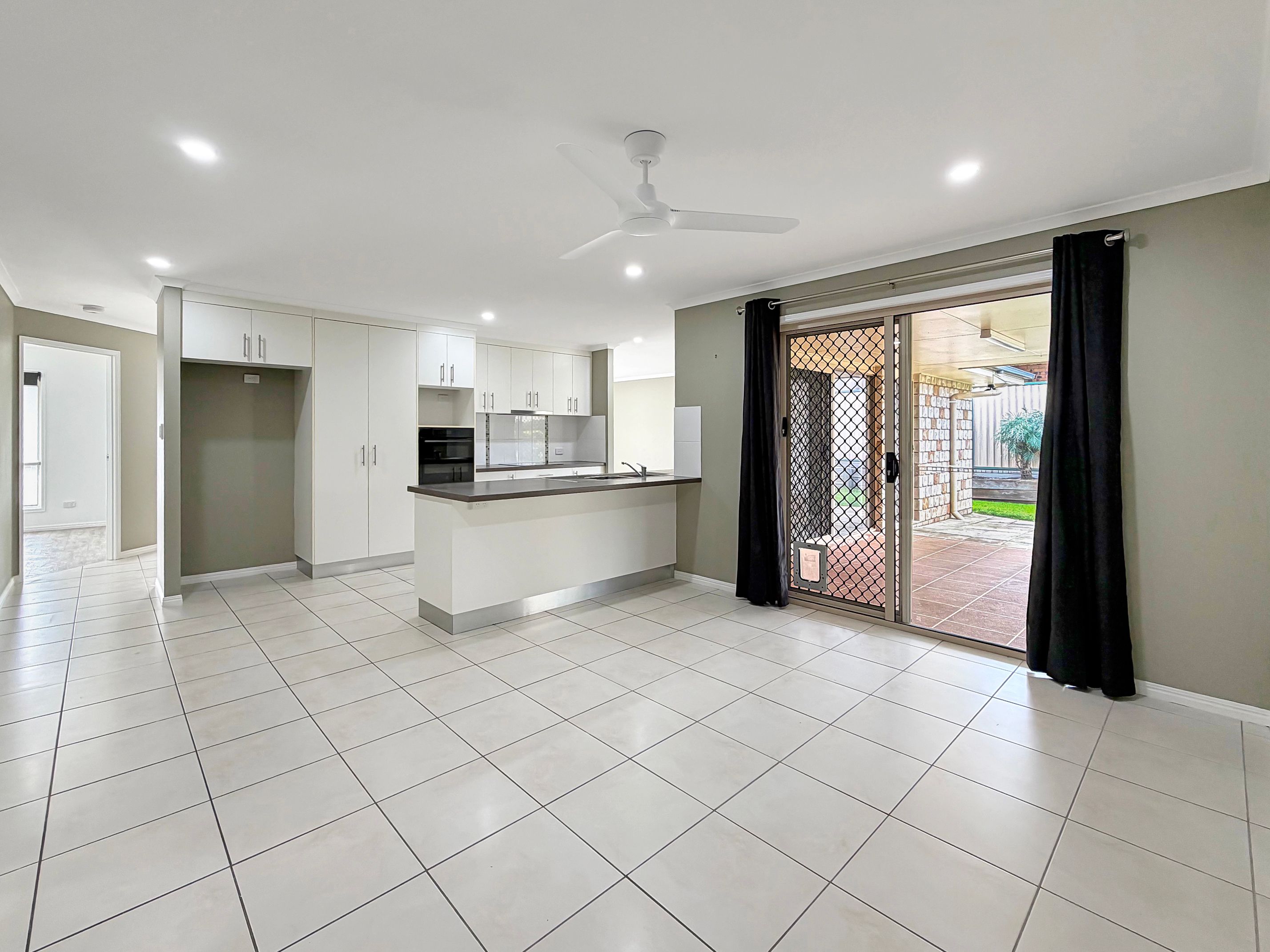 9 Carmen Close — photo 3 of 14