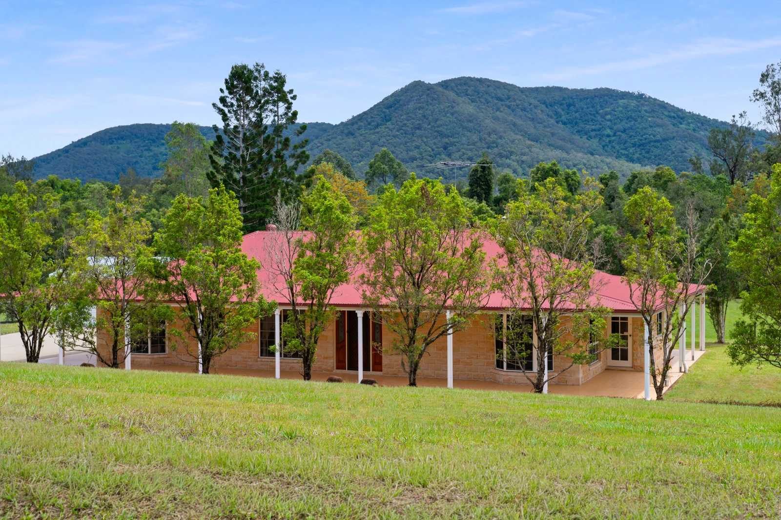 44 Greenwood Crescent, Samford Valley, QLD 4520