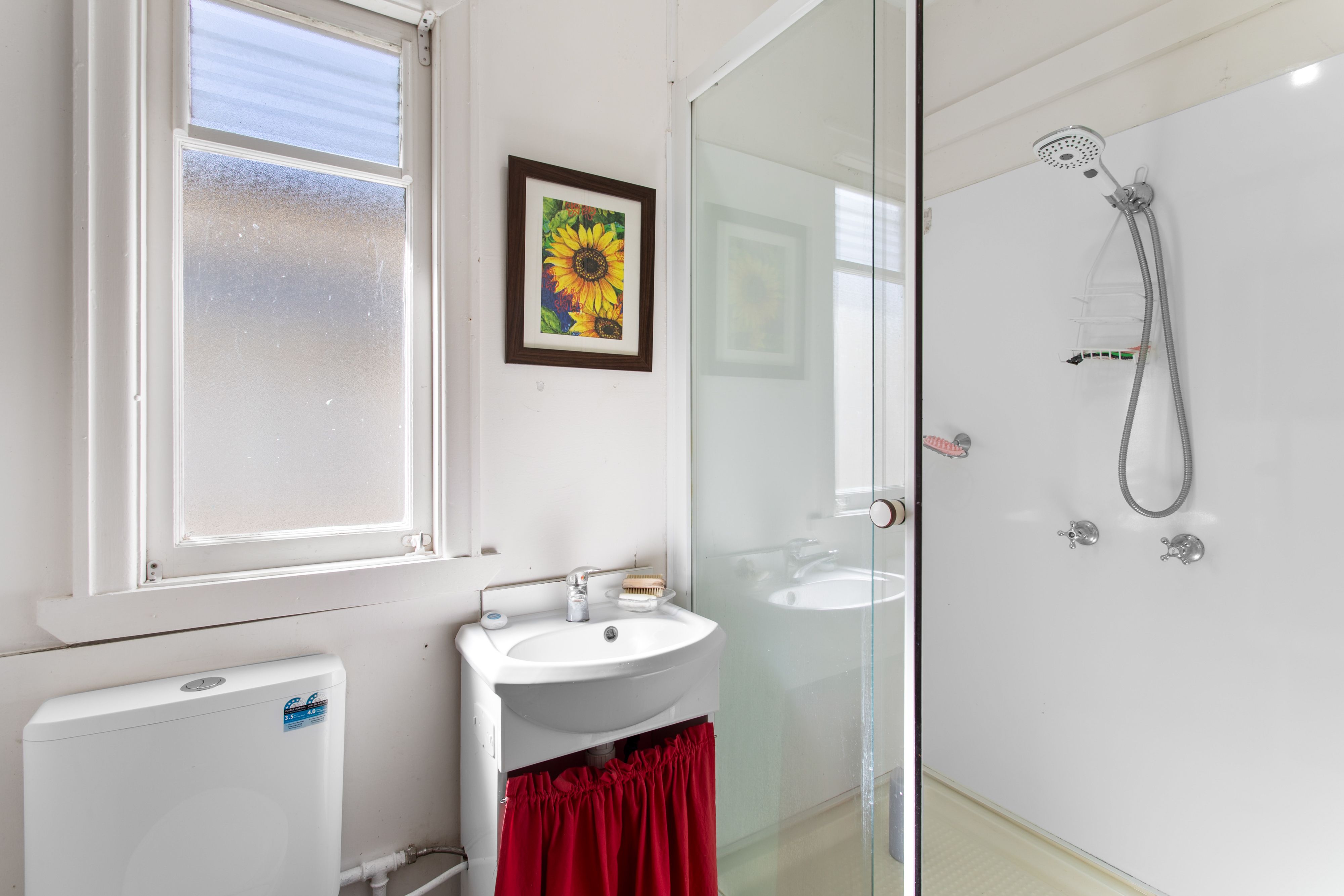 52 Mclennan Street — photo 8 of 13