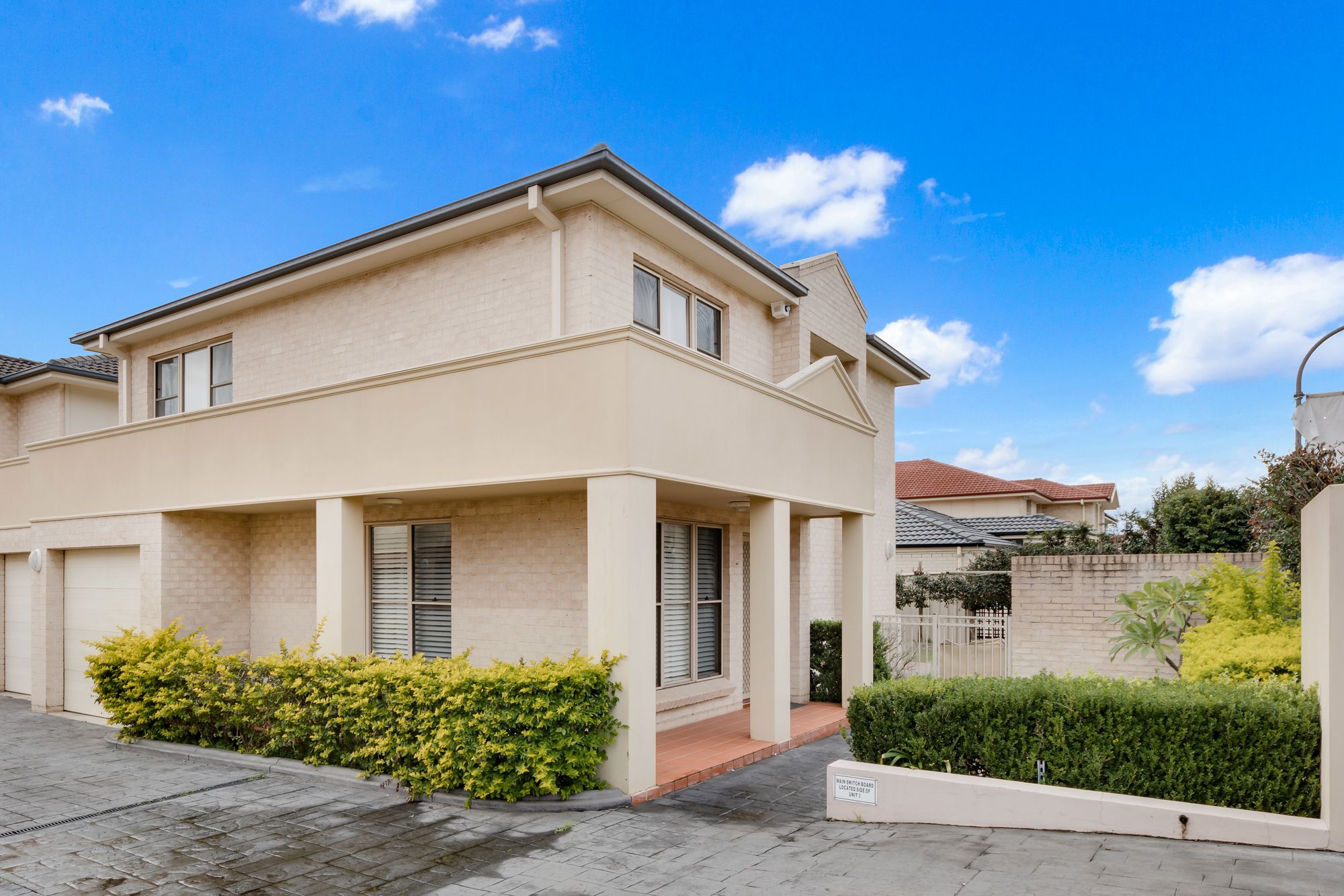 6 Bangalow Place
