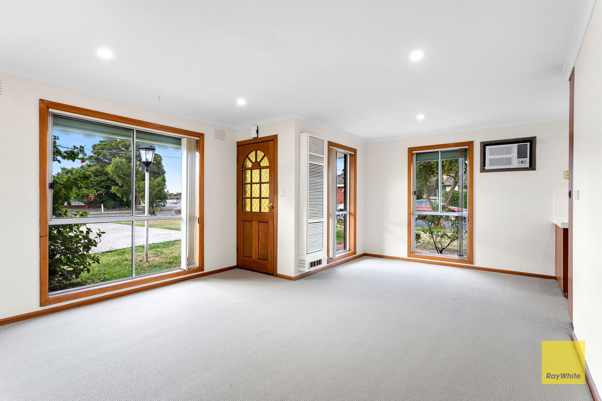 1/44 Crestmoor Drive, Highton, VIC 3216