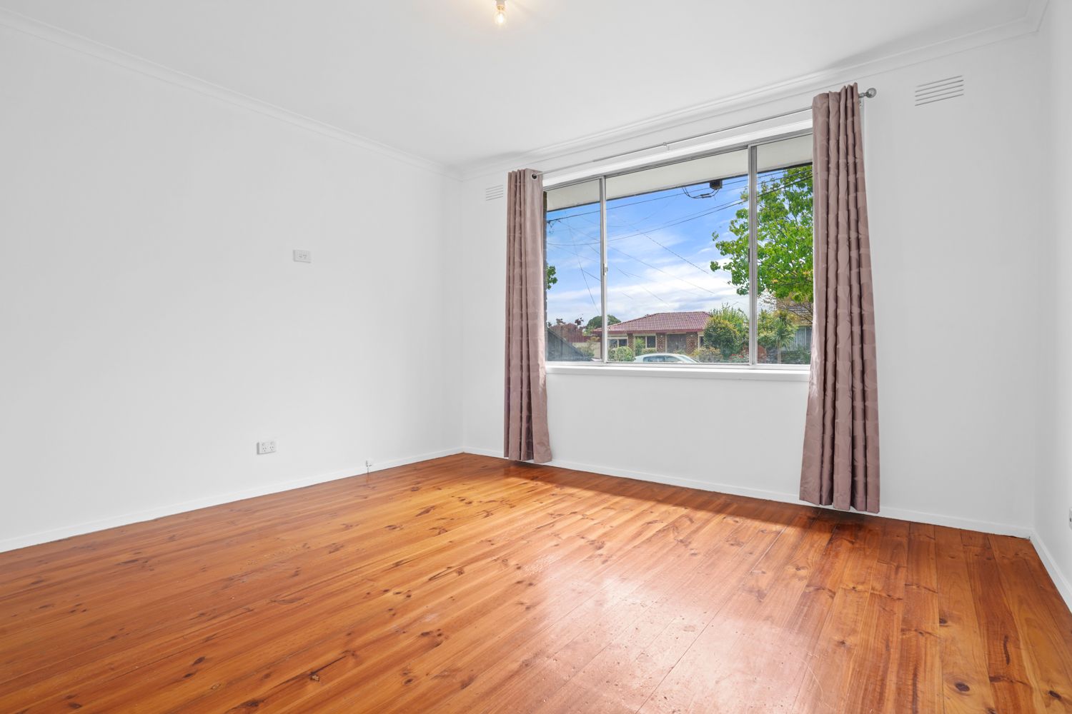 6 Whitmorr Court — photo 4 of 6