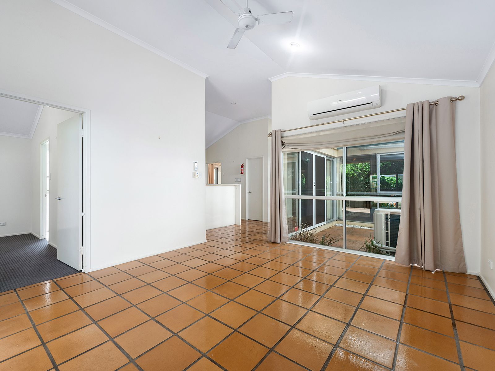 139a Long Street East, Graceville, QLD 4075