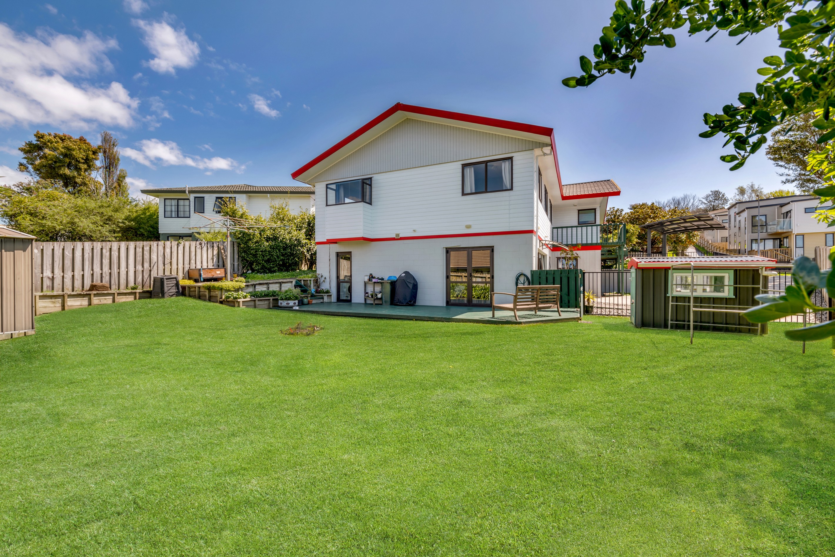 25 & 25a Sandgate Avenue, Botany Downs, Manukau City