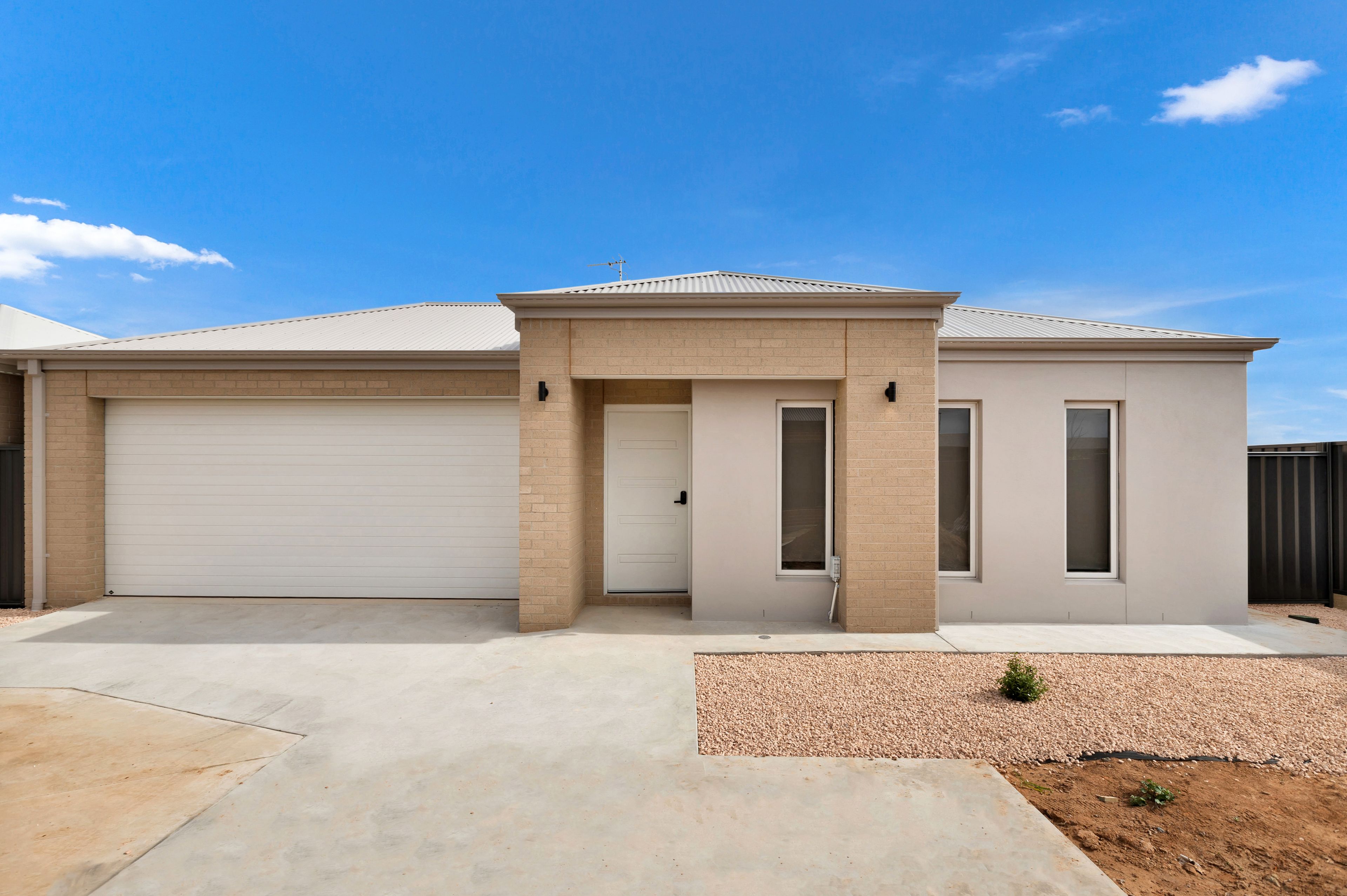 Room 2 4/50 Bruce Avenue — photo from Ray White Mildura