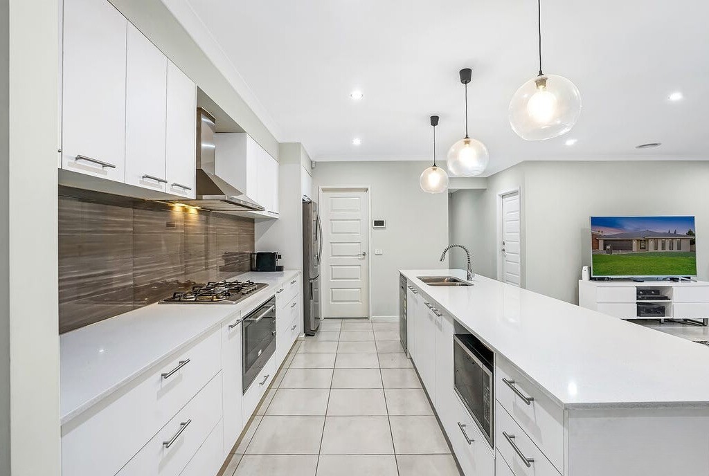 84 Halletts Way, Bacchus Marsh, VIC 3340