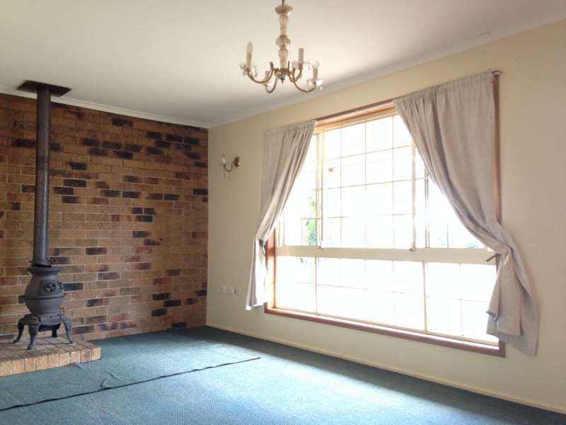 3 Newlands Avenue, Petrie, QLD 4502