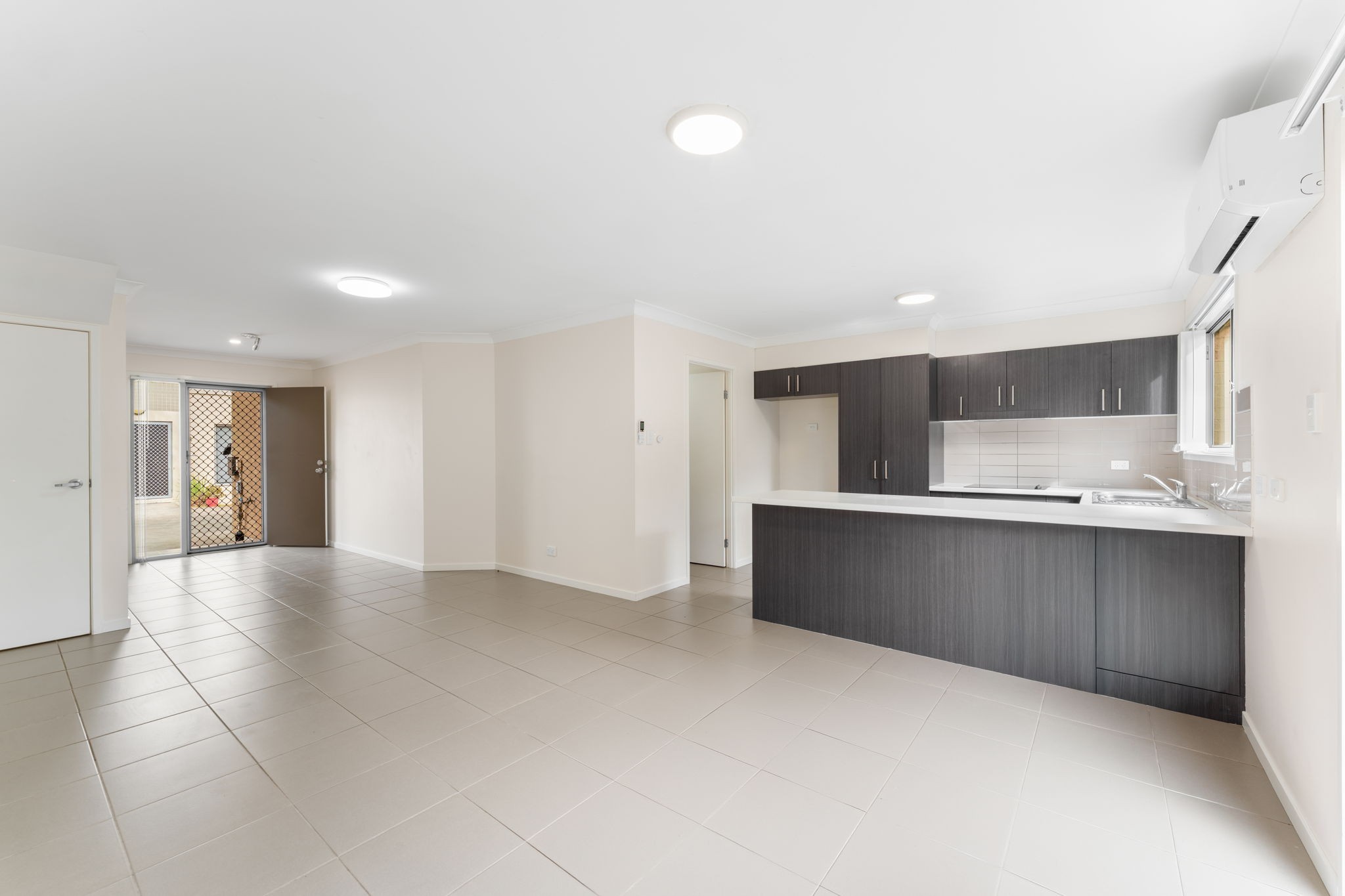 12/8 East Street, Kingston, QLD 4114