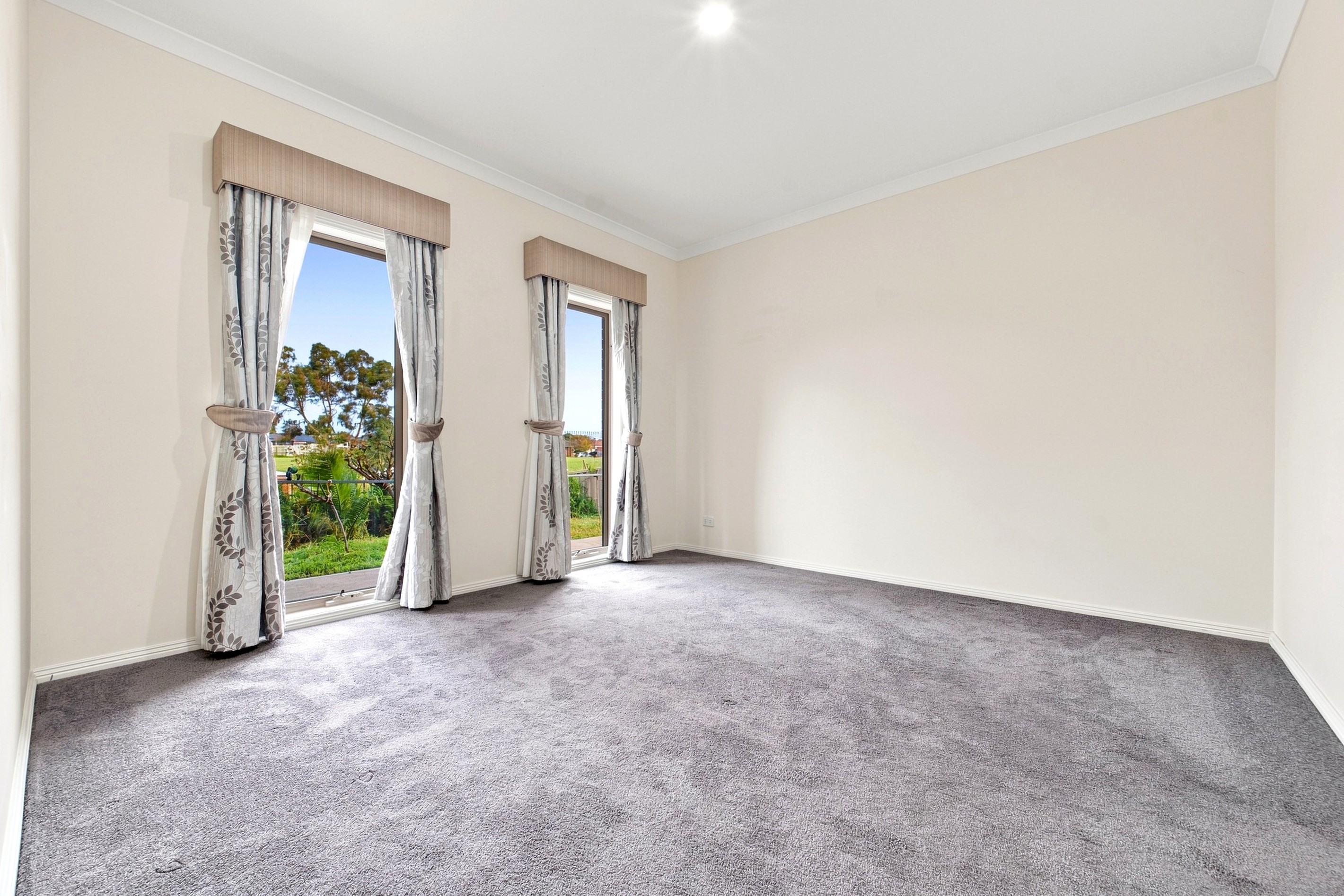 7 Ballymena Crescent, Cranbourne East, VIC 3977