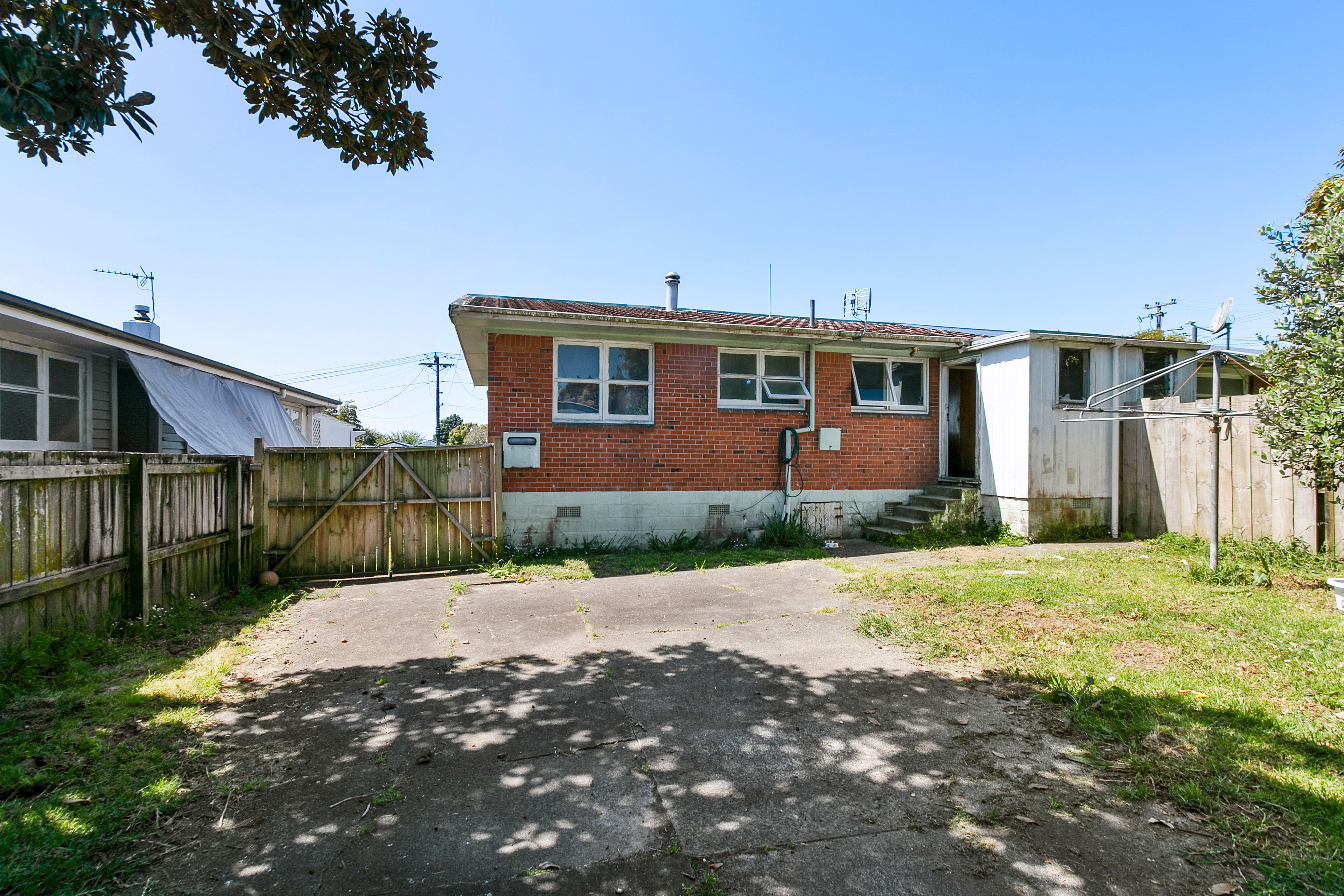 1/2 Hinau Street, New Lynn, Waitakere City