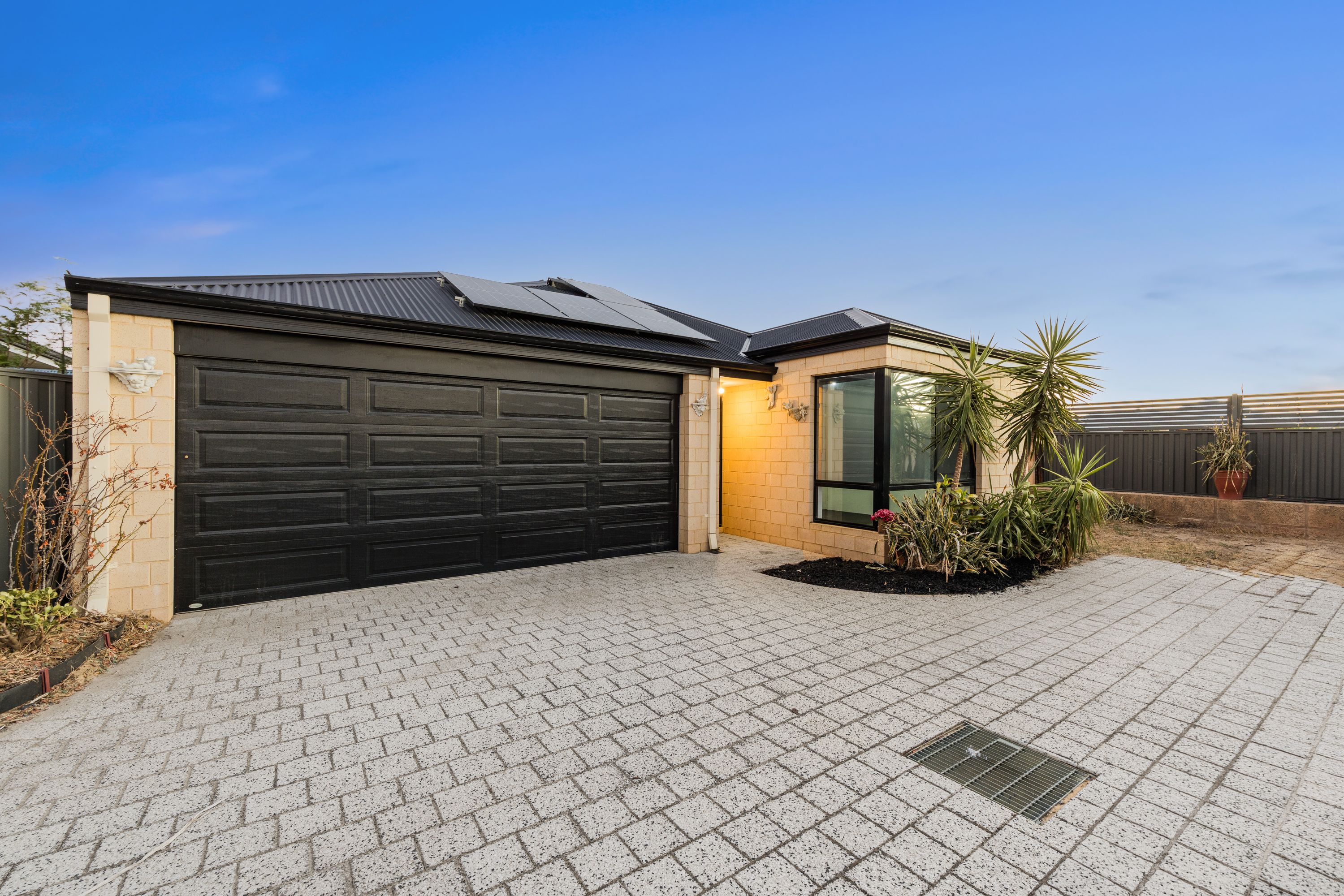 6 Sturrock Close, Hilbert, WA 6112