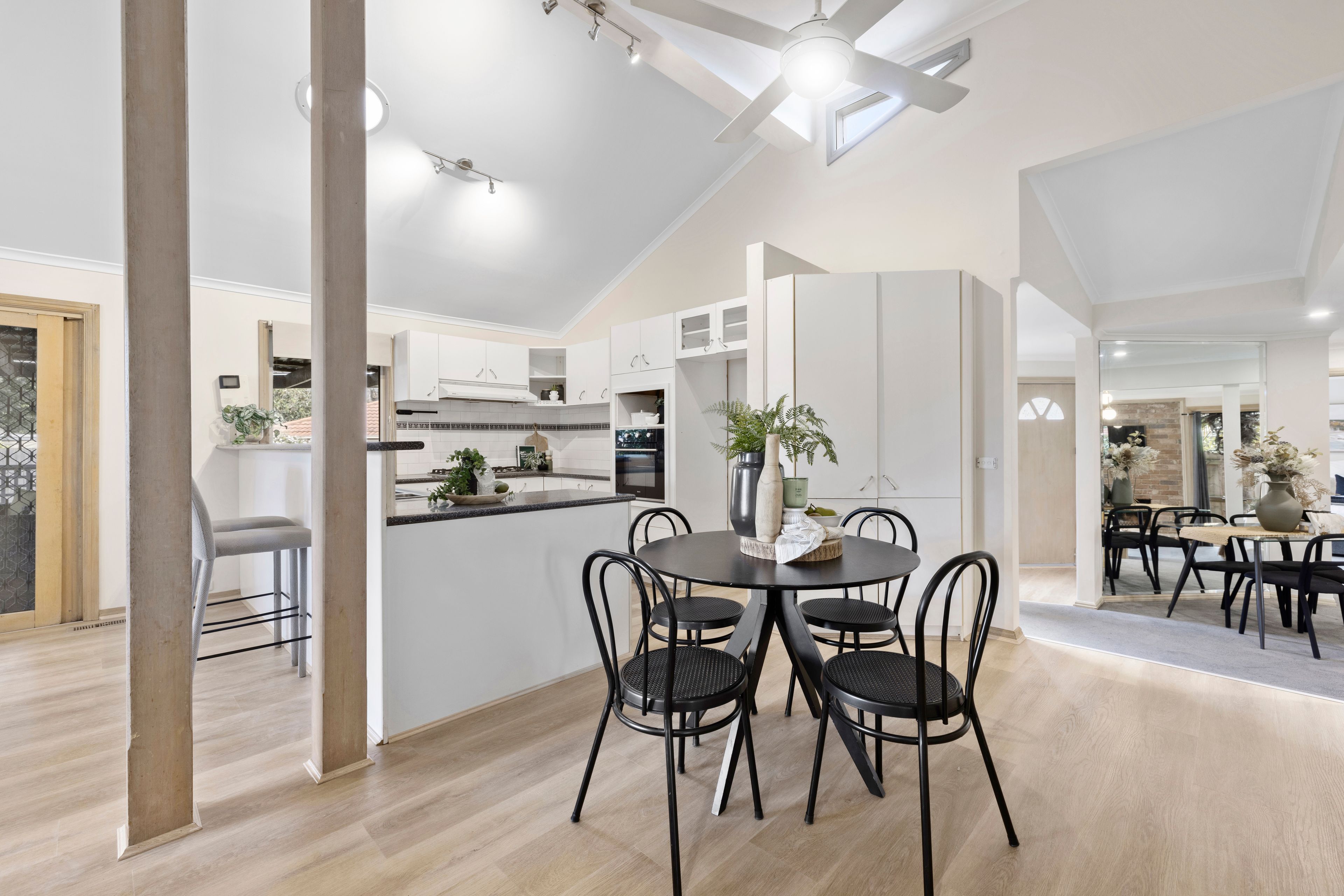 6 Surat Place — photo 8 of 25