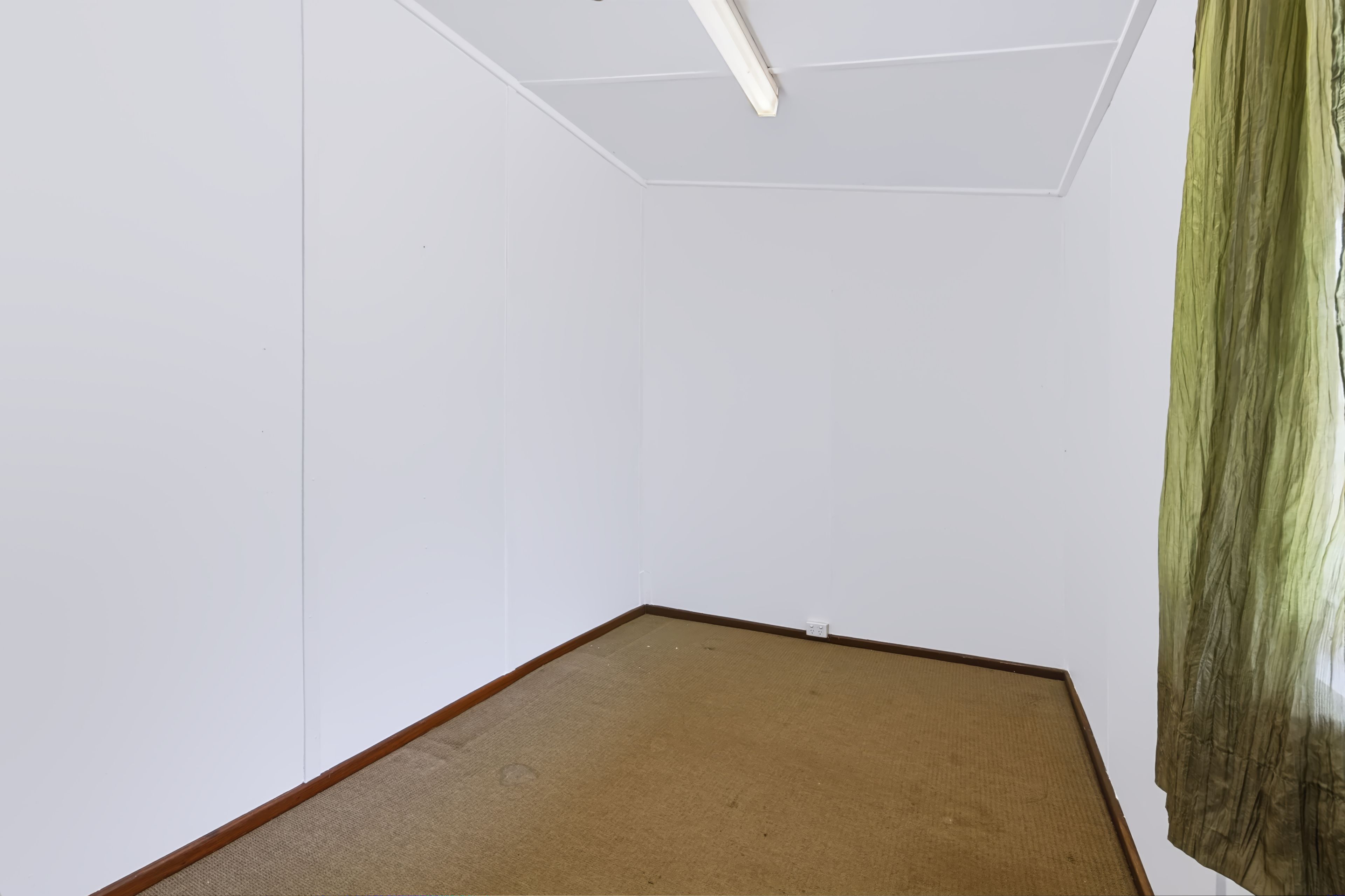 8 Padbury Road — photo 13 of 20