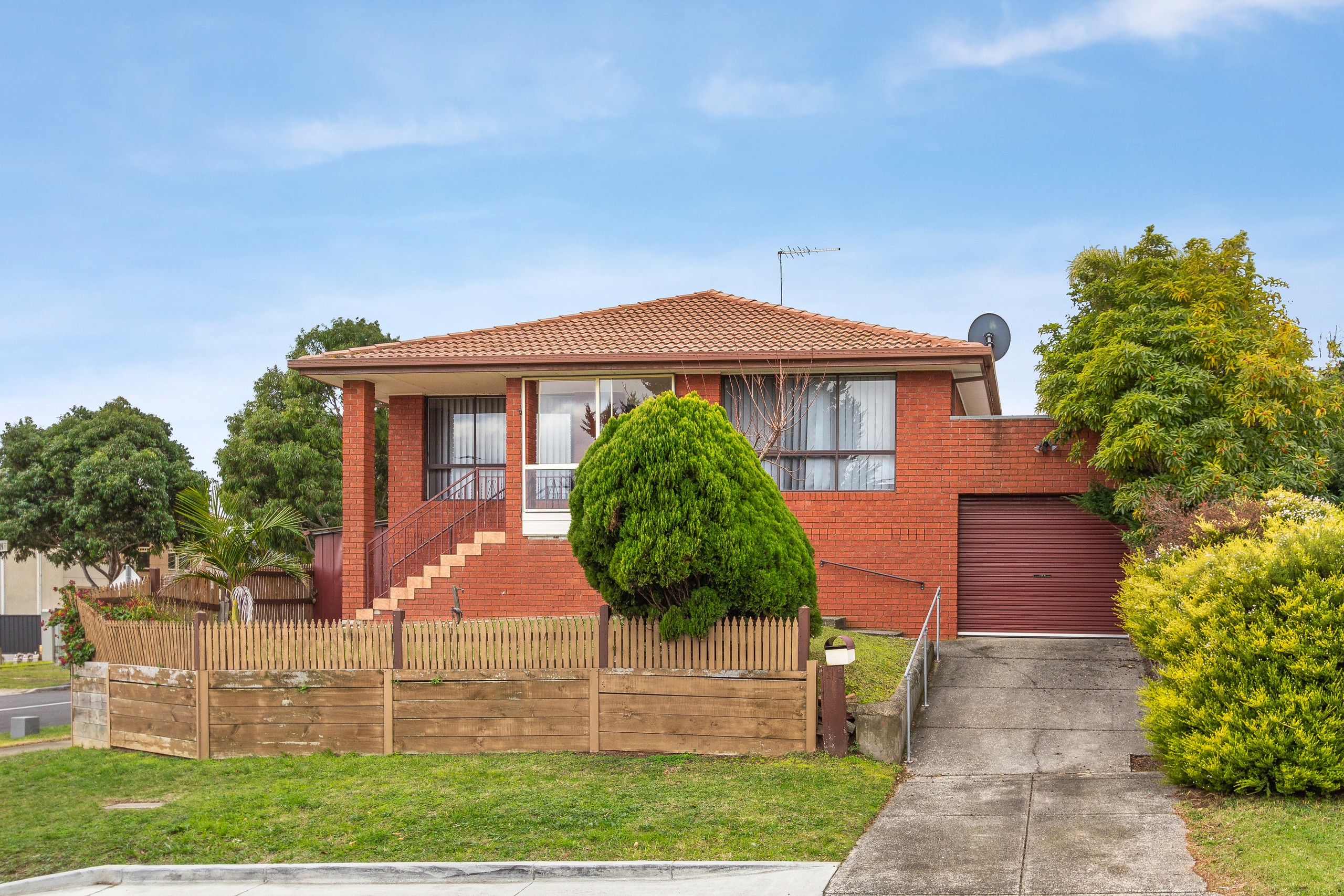 1 Eildon Court, Meadow Heights, VIC 3048