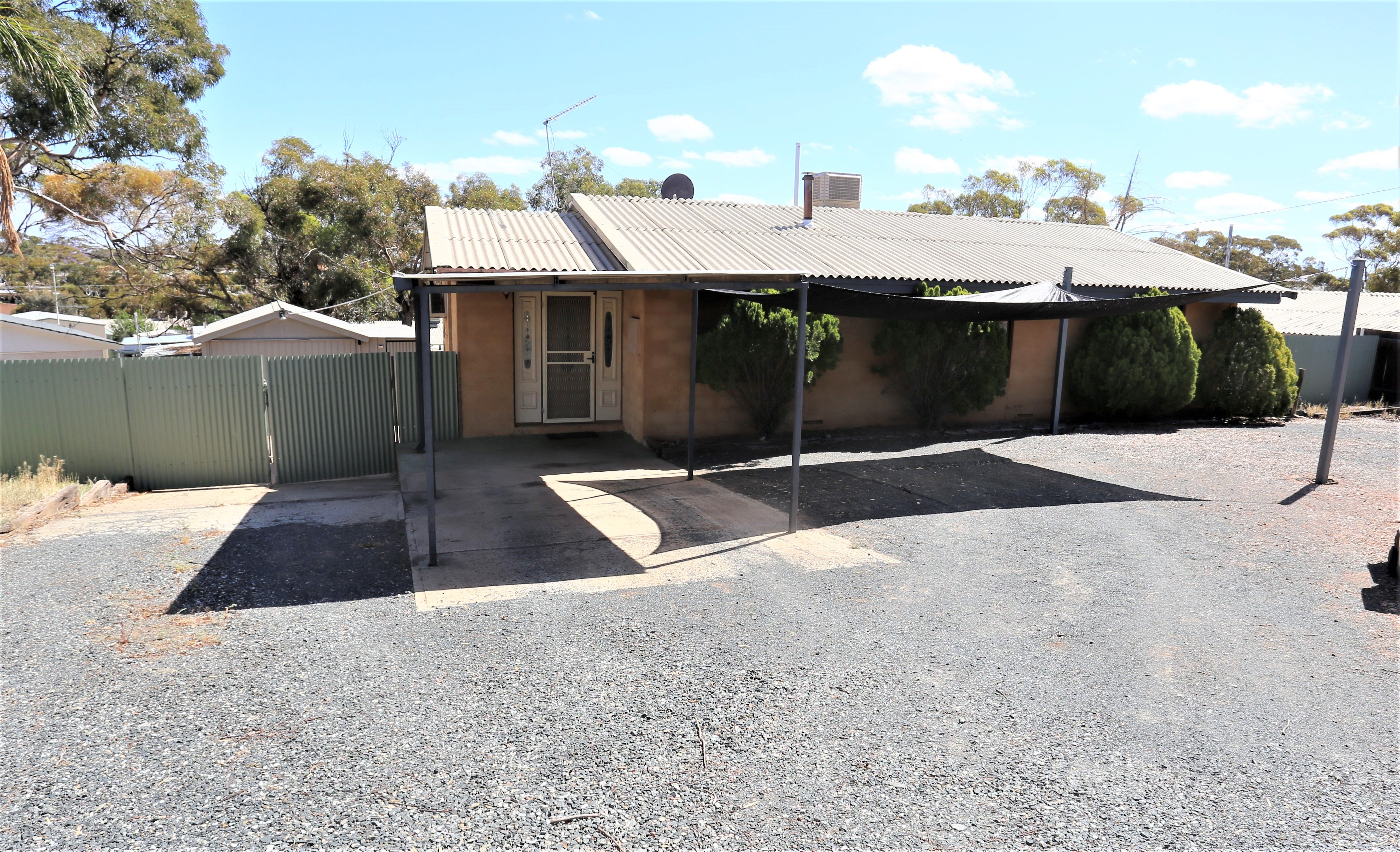 3 Bachelor Avenue, Kambalda East WA 6442