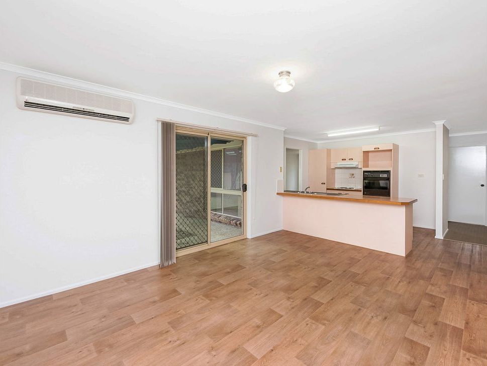 443 Broadwater Road, Mansfield, QLD 4122