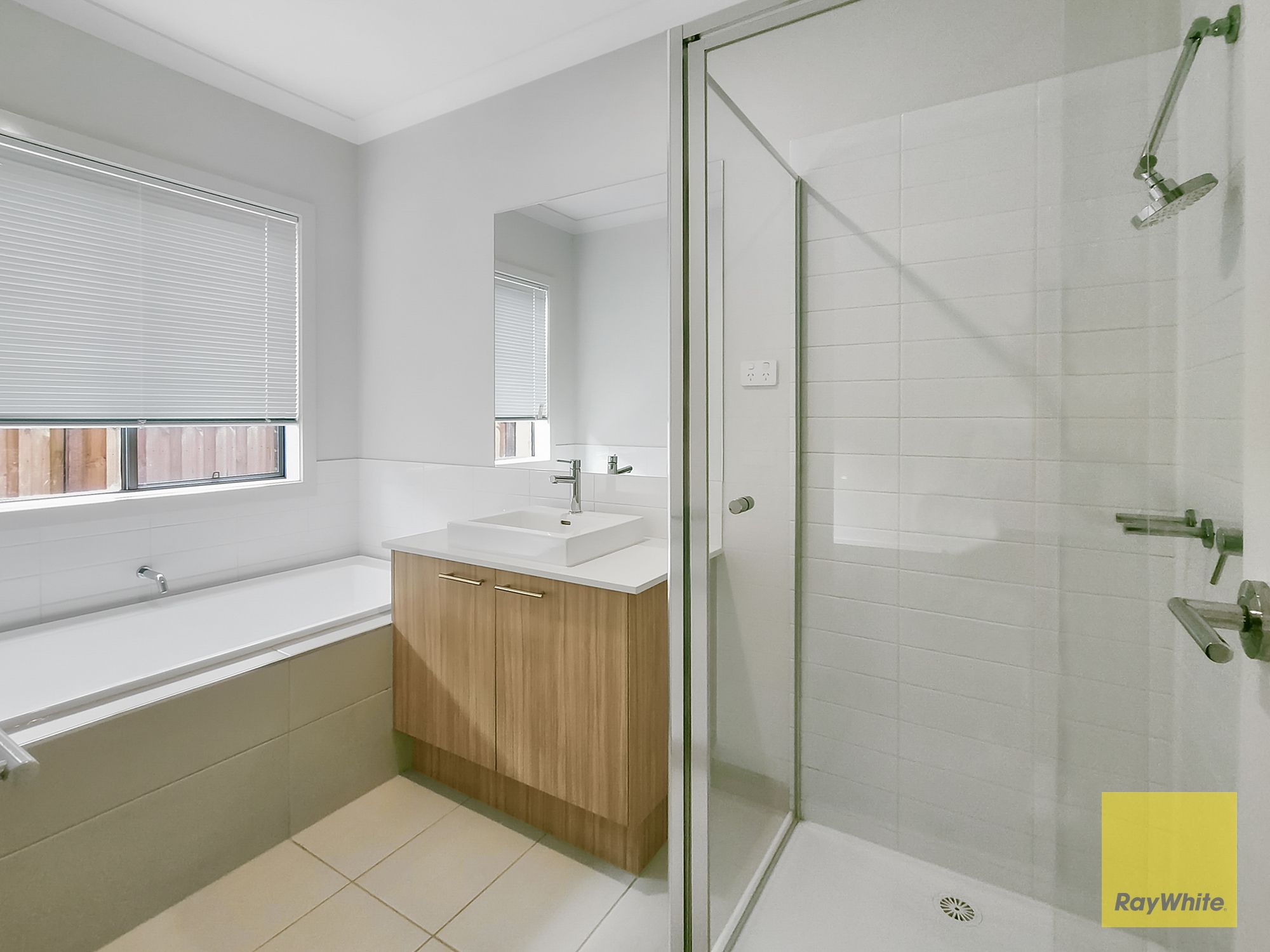 32 Rosette Crescent — photo 18 of 25
