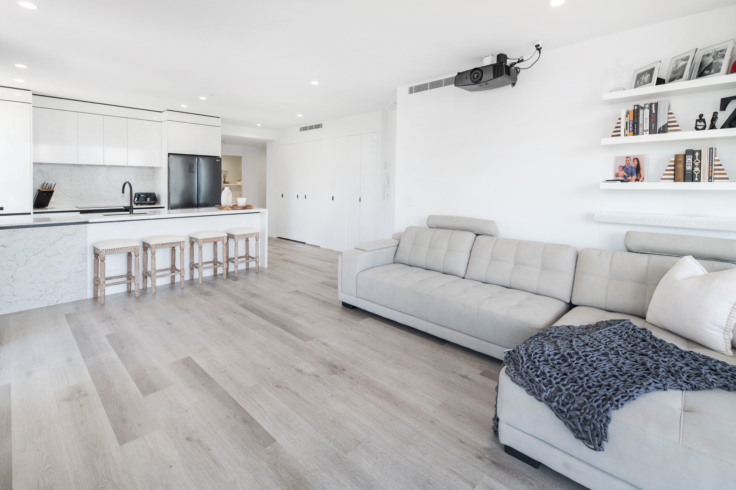 73/18 Chelsea Avenue, Broadbeach, QLD 4218