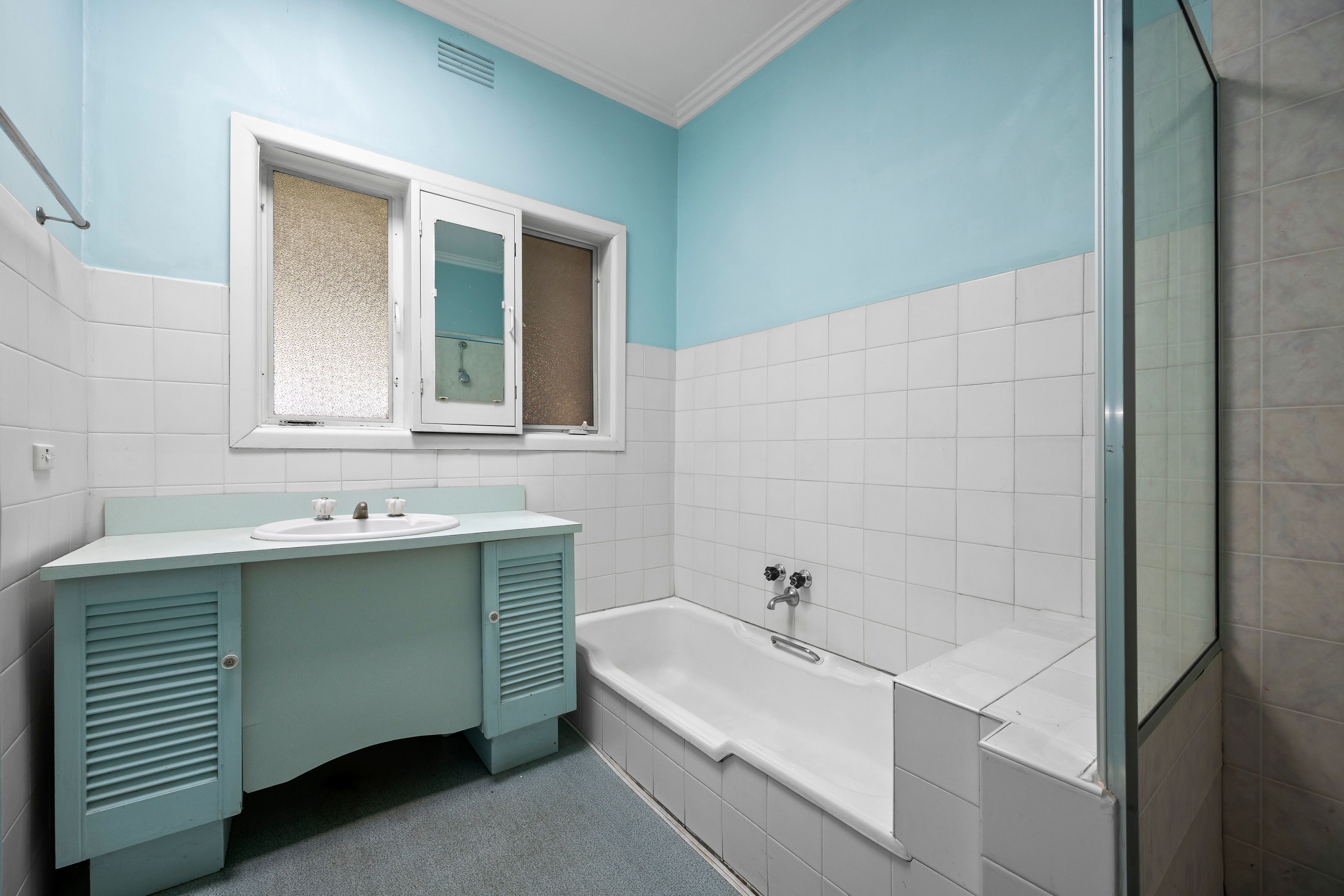 11 Clyde Street — photo 4 of 10