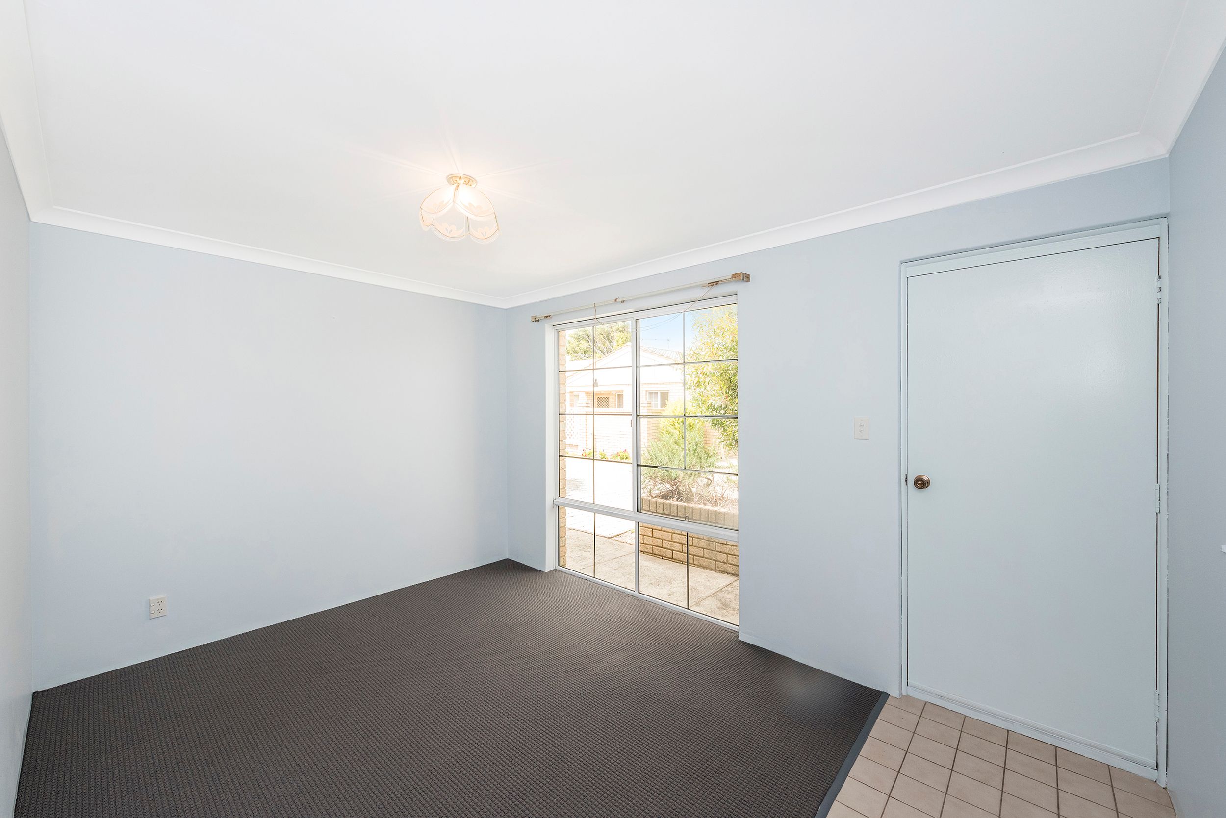 7/11 Bell Street, Rockingham, WA 6168