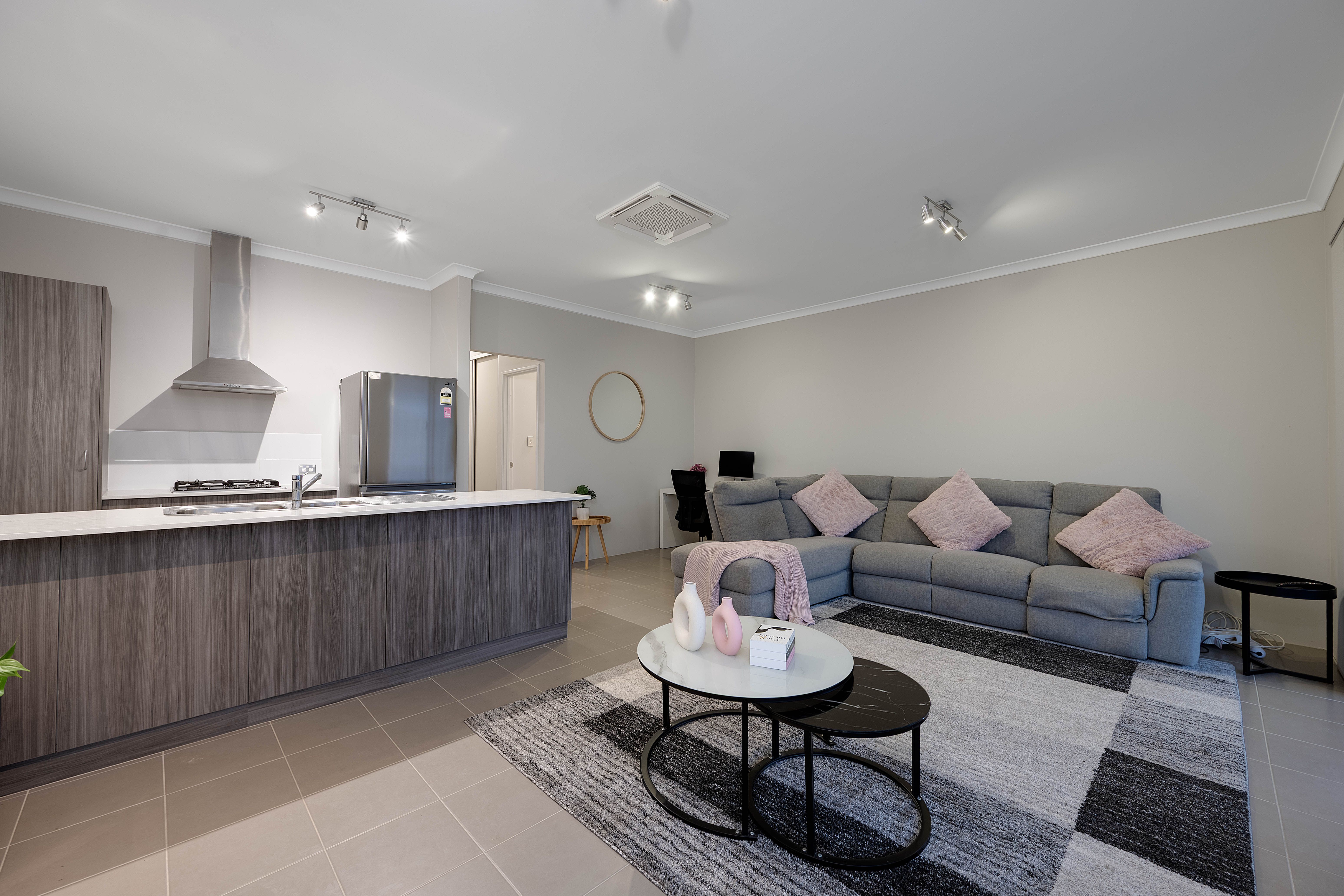 65A Eastwall Parkway — photo 4 of 15